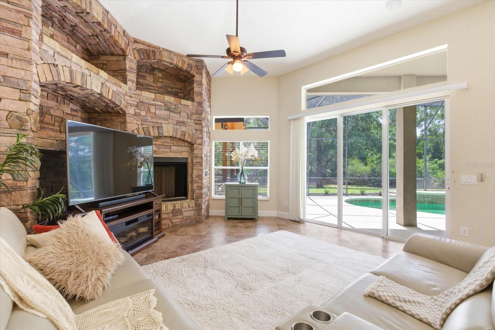 Image 28 of 66 For 14106 Oakwood Cove Lane