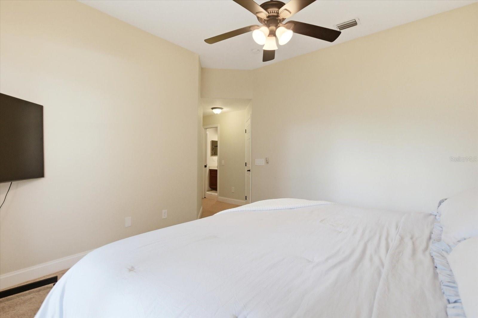 Image 33 of 66 For 14106 Oakwood Cove Lane