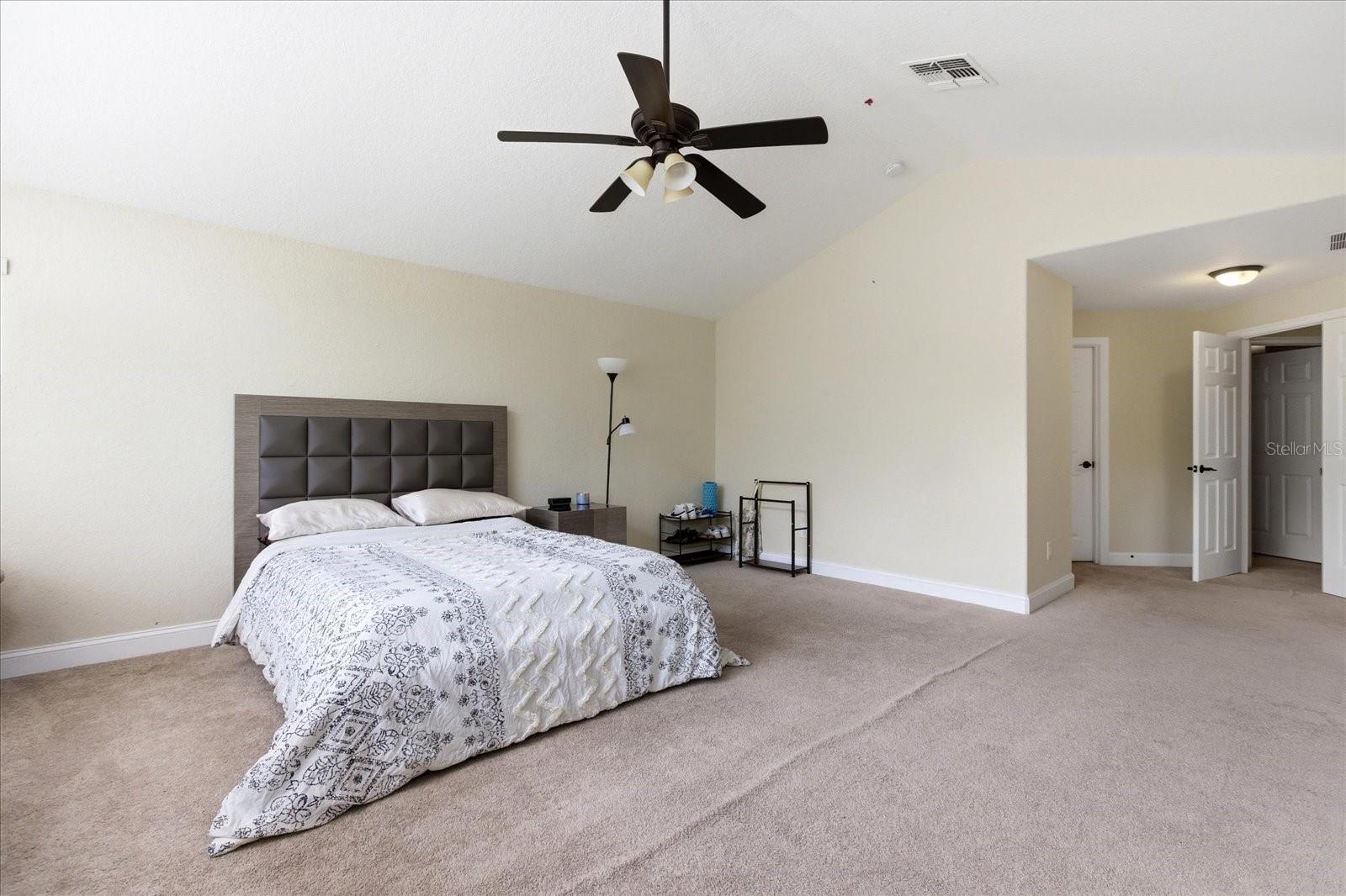 Image 42 of 66 For 14106 Oakwood Cove Lane