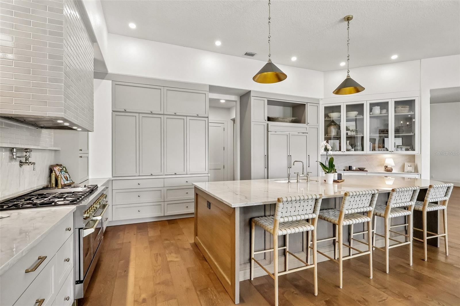 Image 38 of 92 For 6120 Greatwater Dr