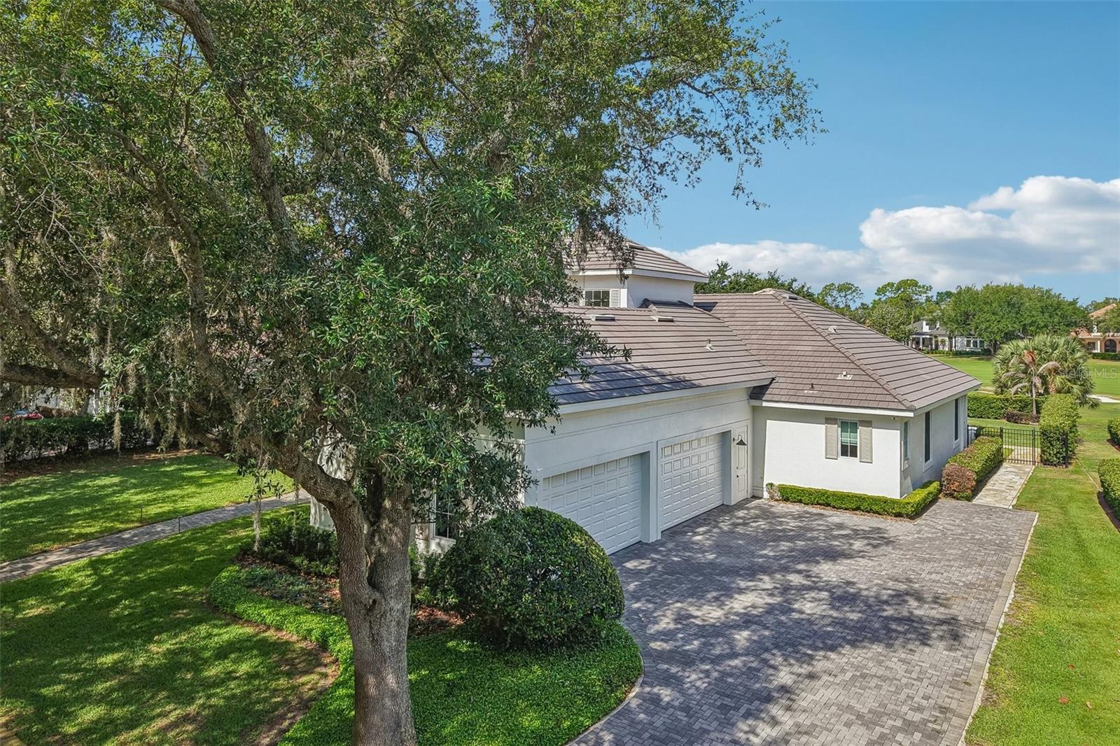 Image 5 of 92 For 6120 Greatwater Dr