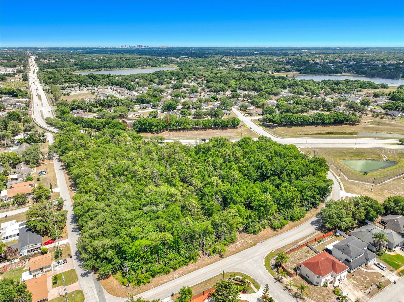 Listing photo id 3 for 1900 Silver Star Road