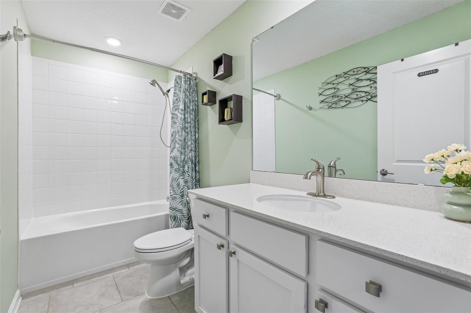 Image 20 of 37 For 717 Simone Court