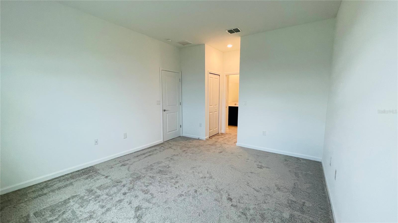 Image 20 of 39 For 905 Citrus Reserve Boulevard