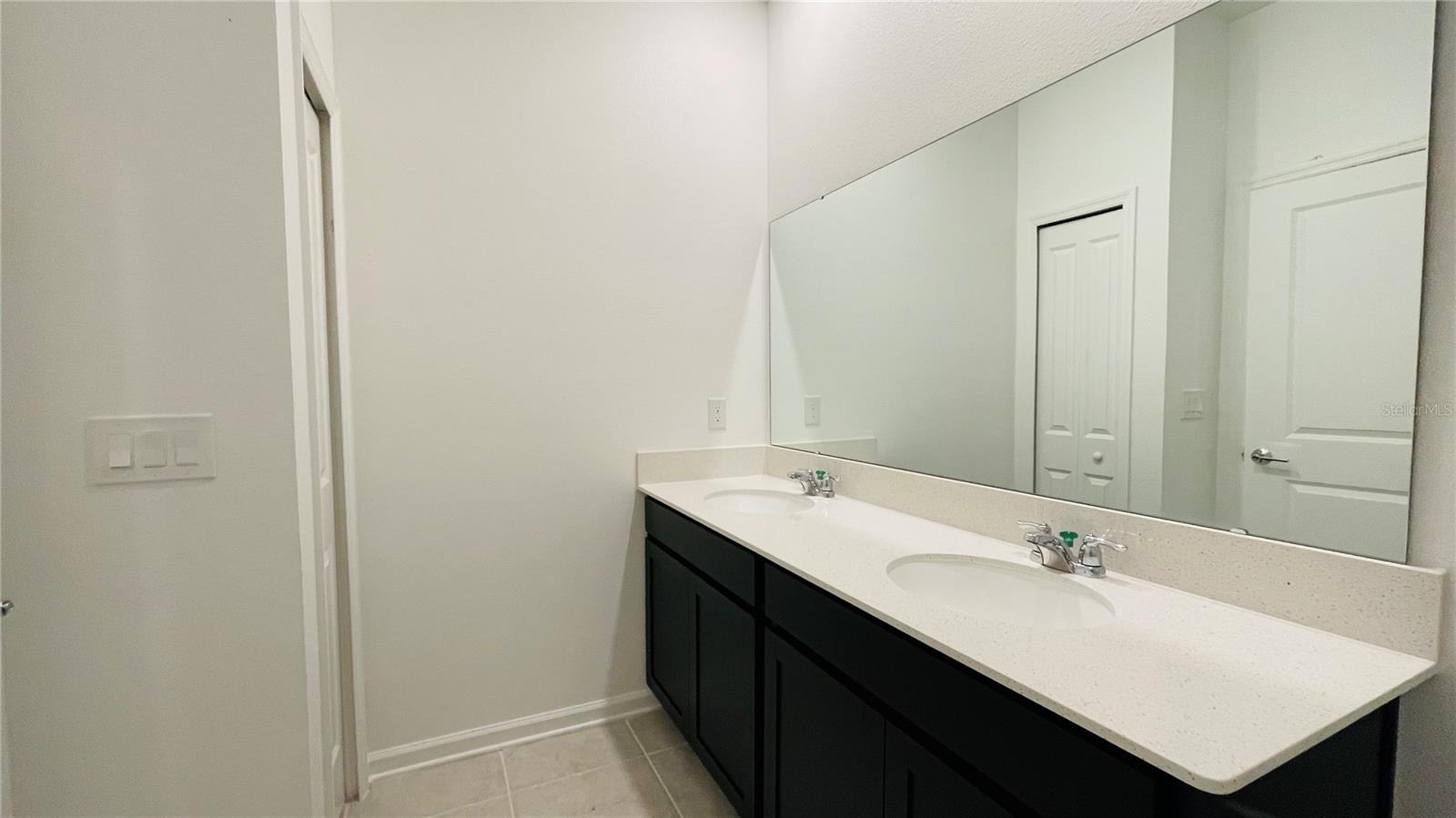 Image 28 of 39 For 905 Citrus Reserve Boulevard