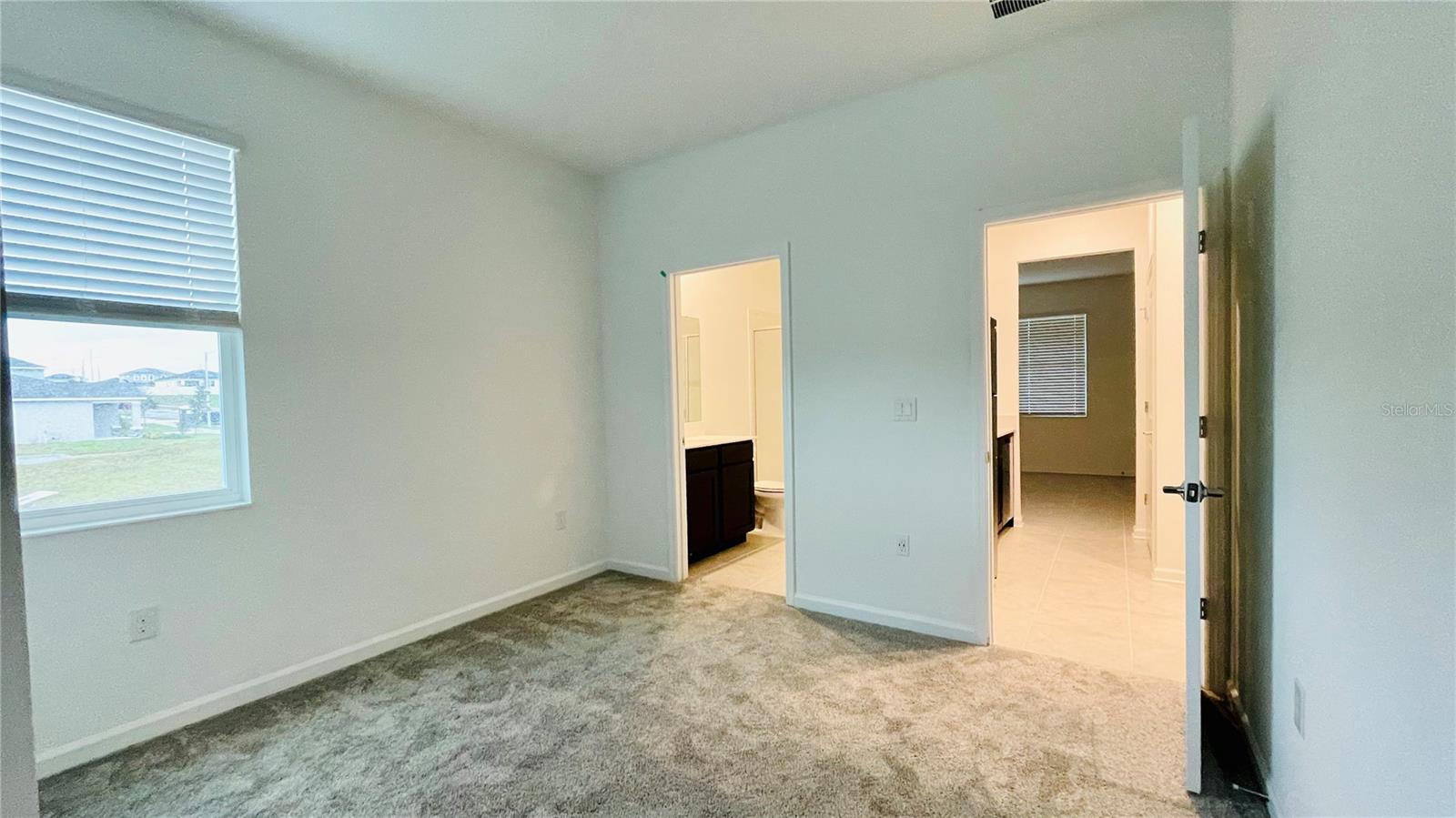Image 37 of 39 For 905 Citrus Reserve Boulevard
