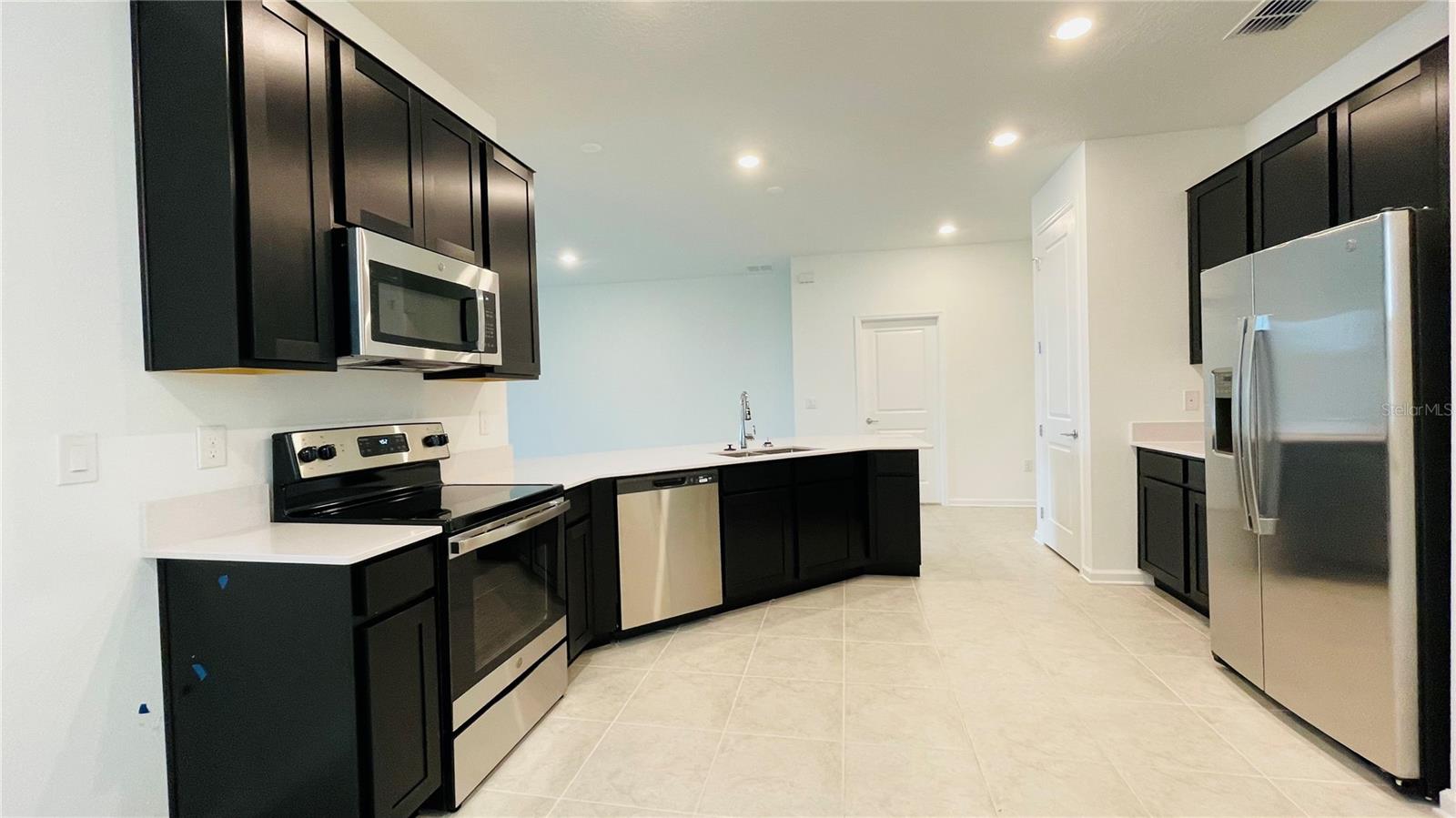 Image 5 of 39 For 905 Citrus Reserve Boulevard