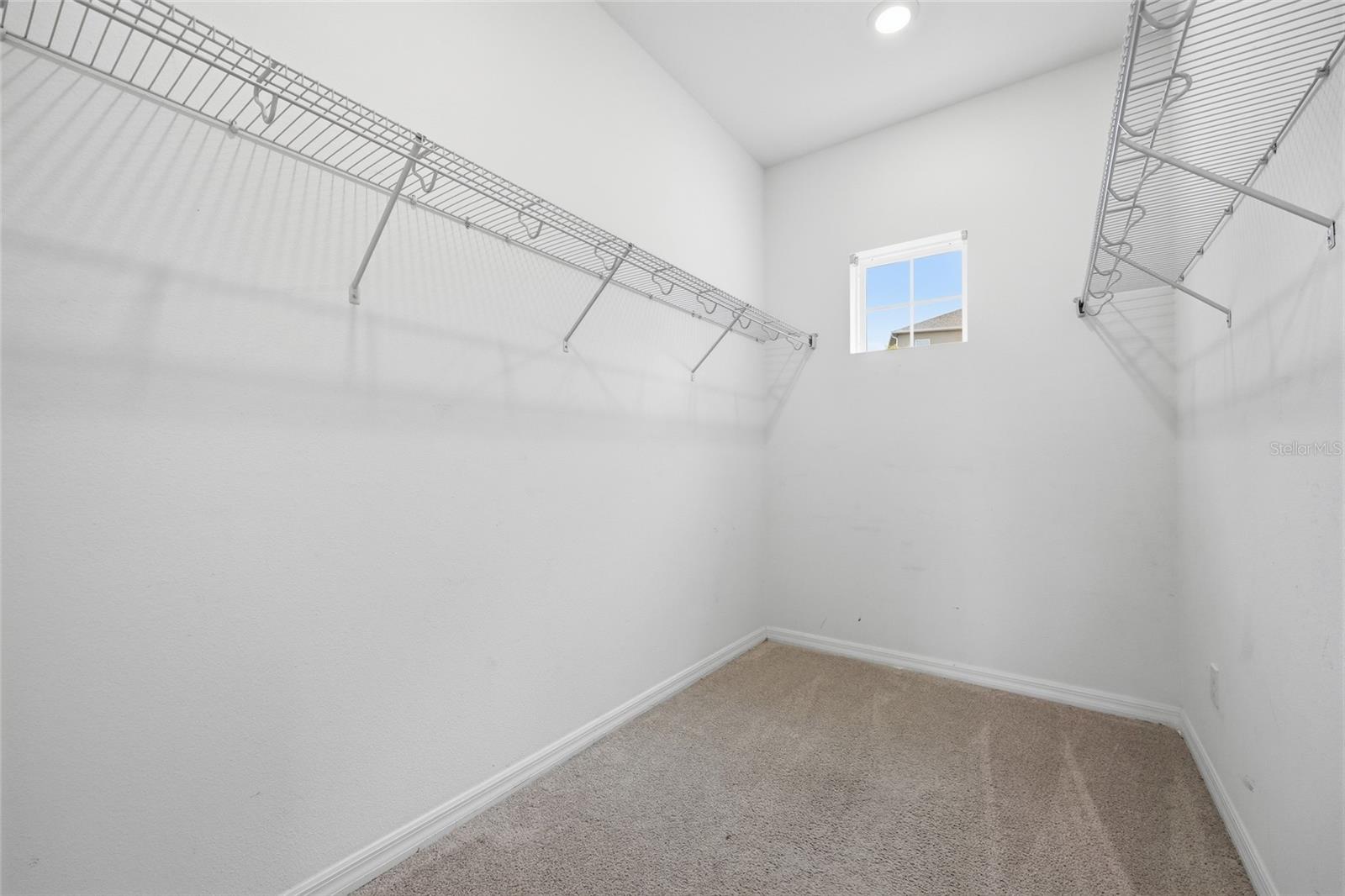 Image 17 of 40 For 1383 Waterview Ridge Circle