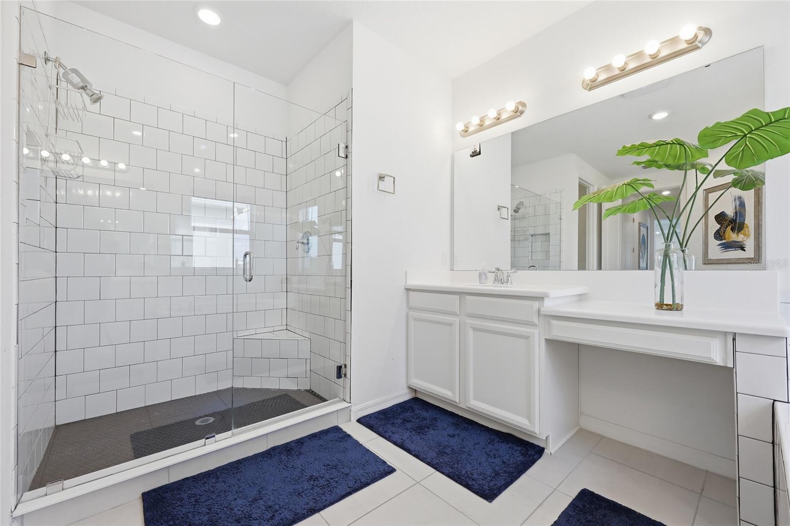Image 33 of 40 For 1383 Waterview Ridge Circle