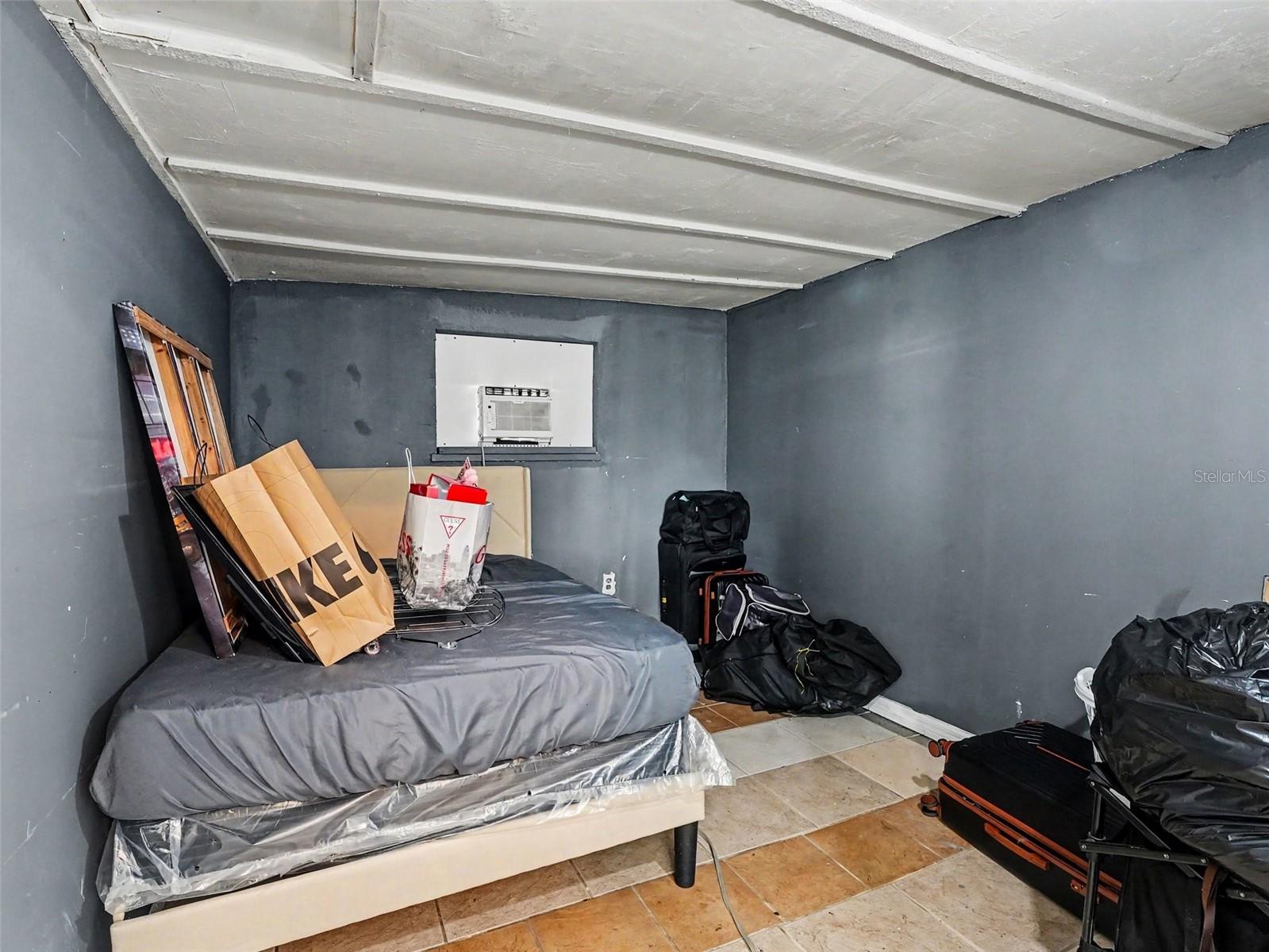 Image 20 of 32 For 151 Tulpan Drive