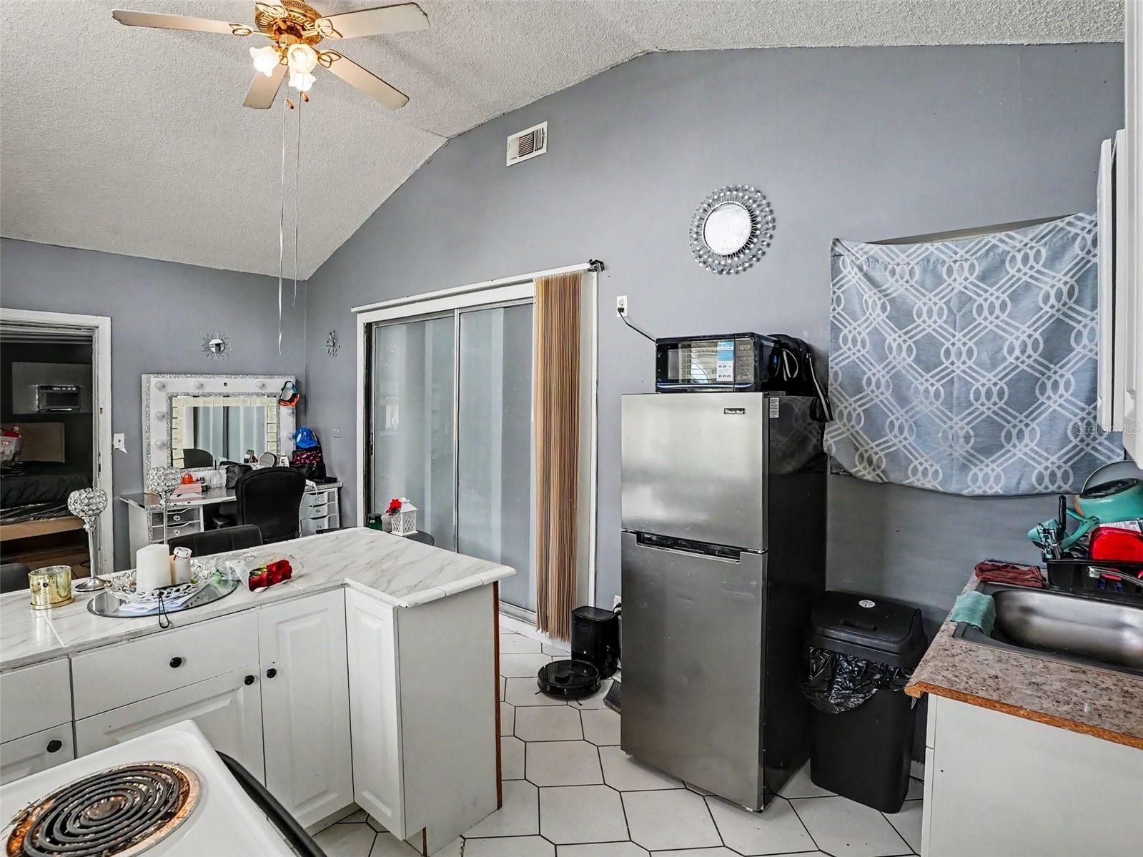Image 26 of 32 For 151 Tulpan Drive
