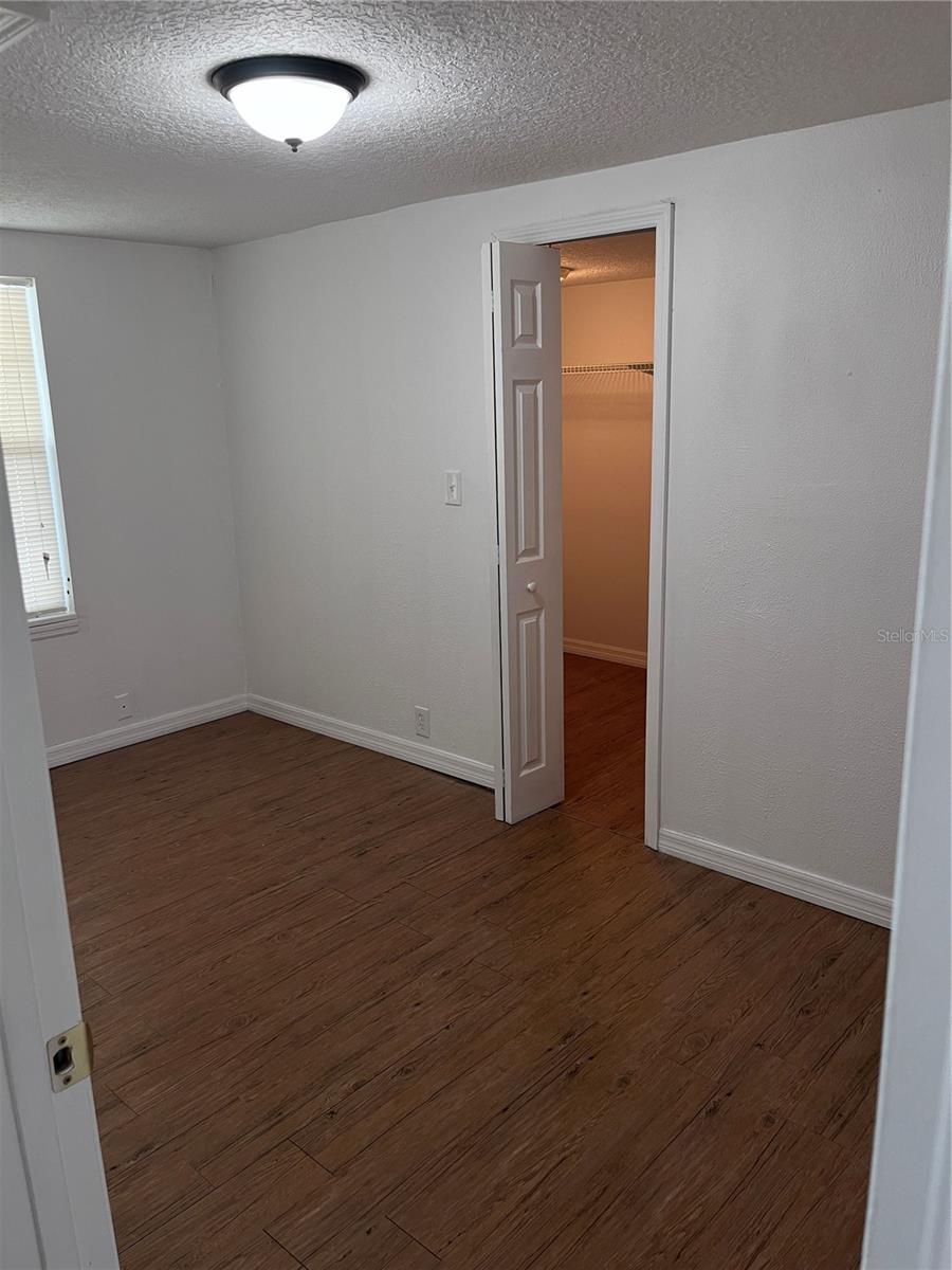 Image 7 of 8 For 200 Oleander Street