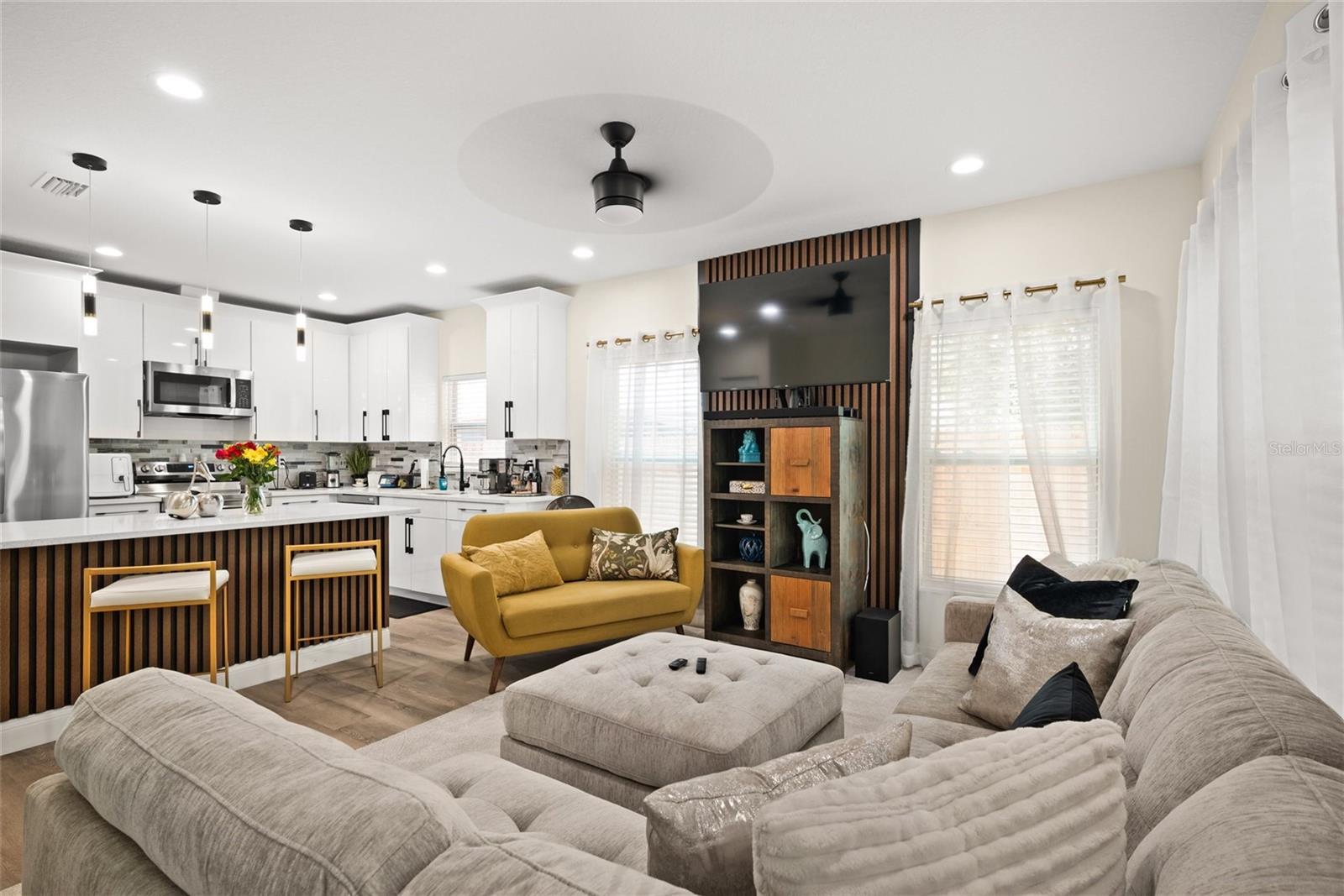 Image 3 of 16 For 3706 52nd Street 1