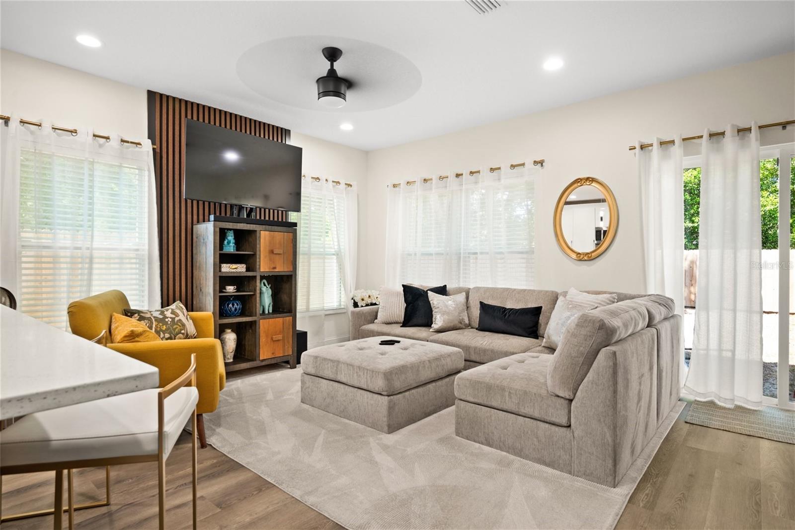 Image 4 of 16 For 3706 52nd Street 1