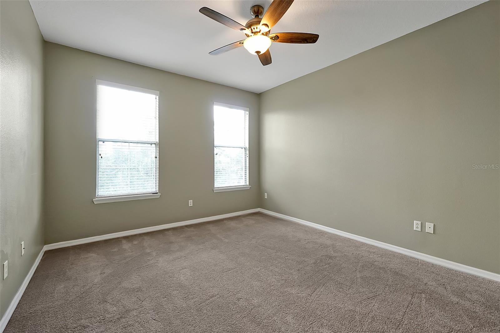 Image 19 of 38 For 11564 Mizzon Drive 930