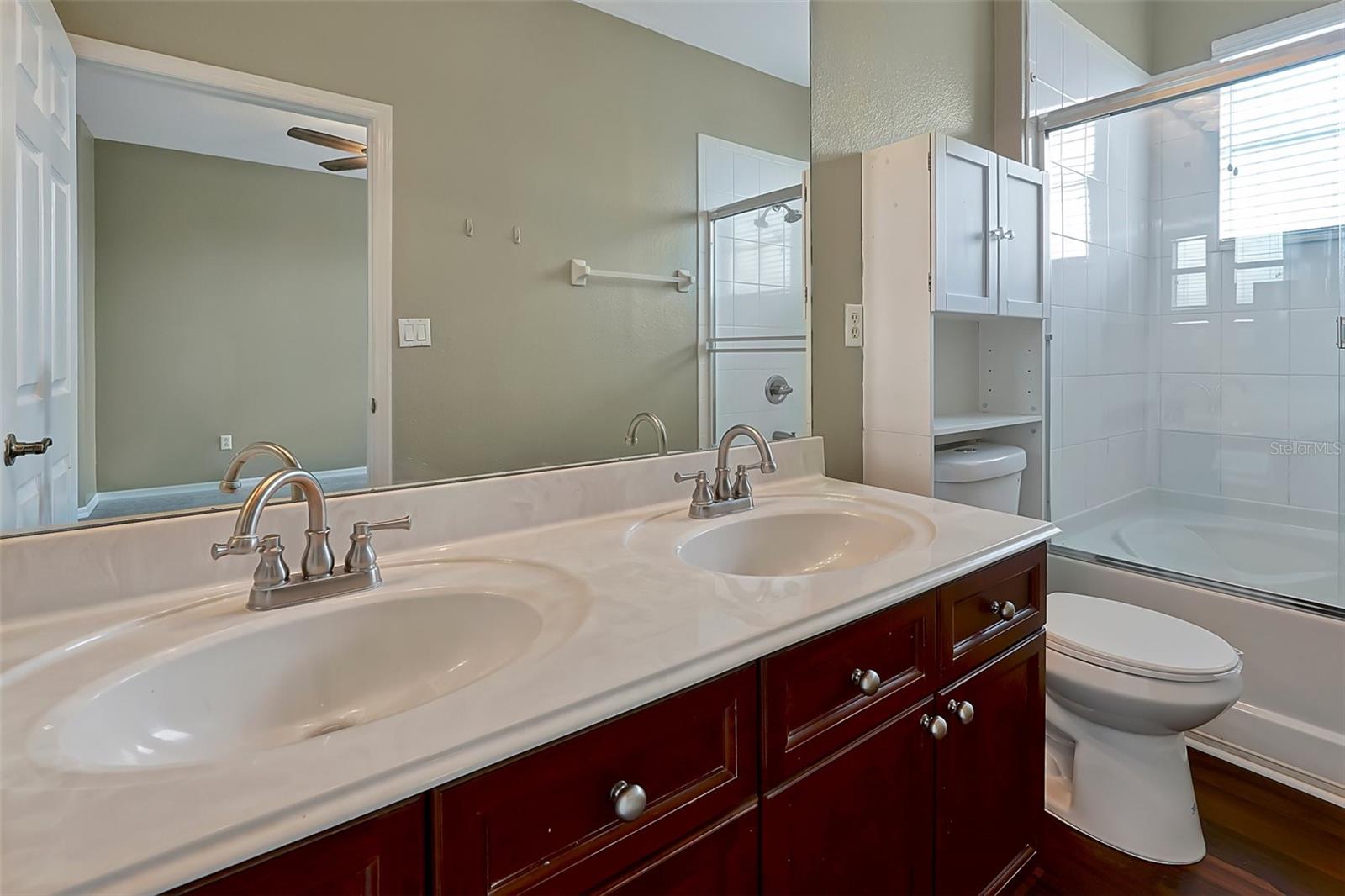 Image 27 of 38 For 11564 Mizzon Drive 930