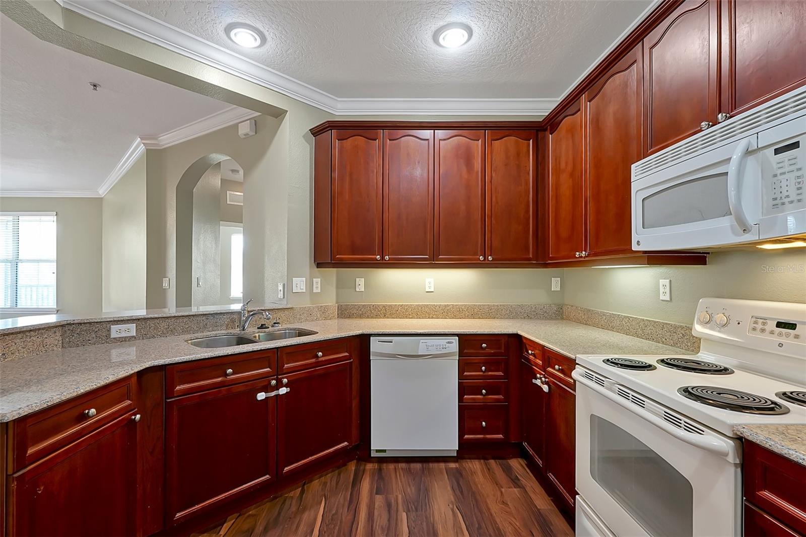 Image 7 of 38 For 11564 Mizzon Drive 930