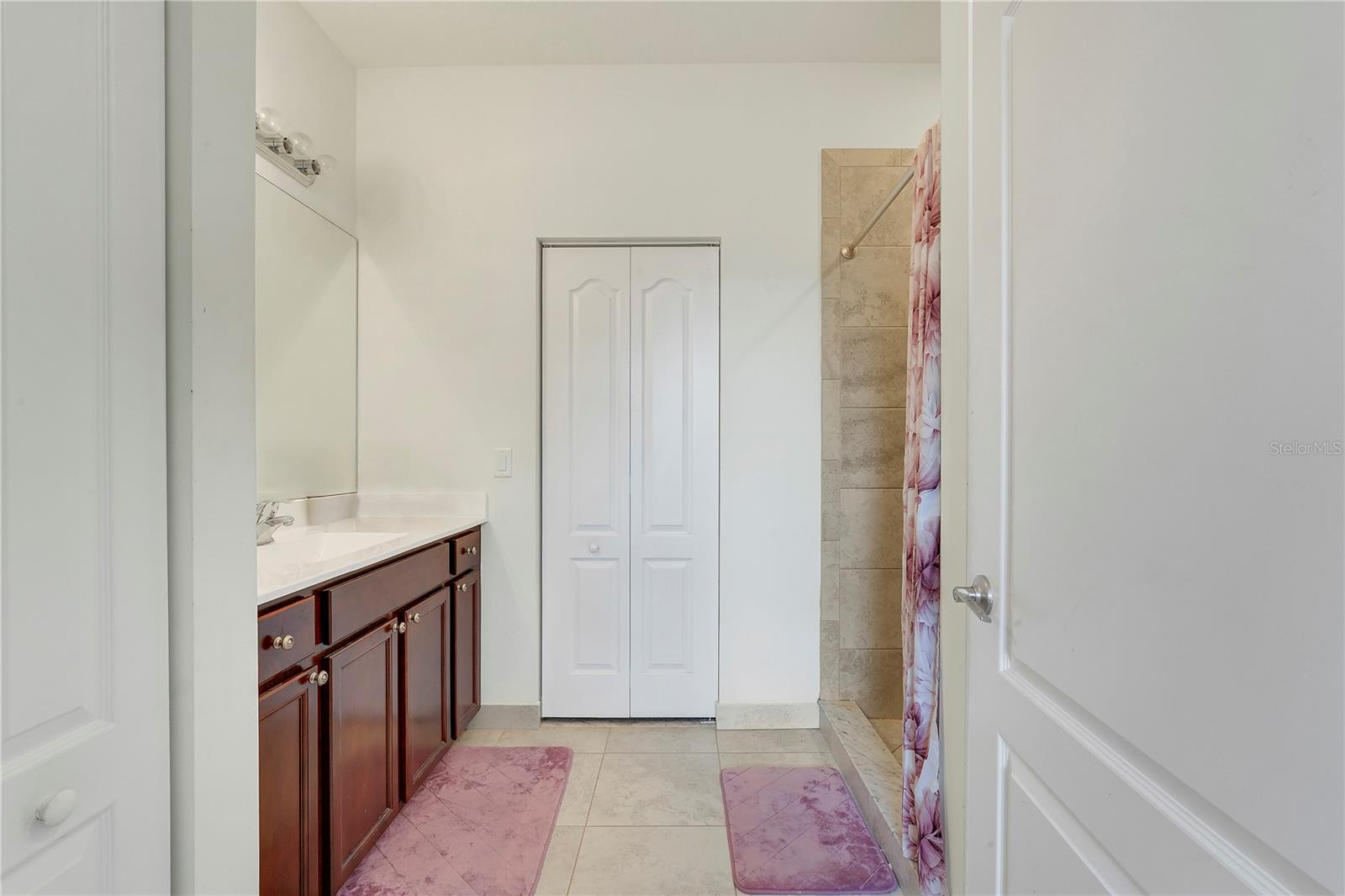 Image 17 of 50 For 12875 Anthorne Lane