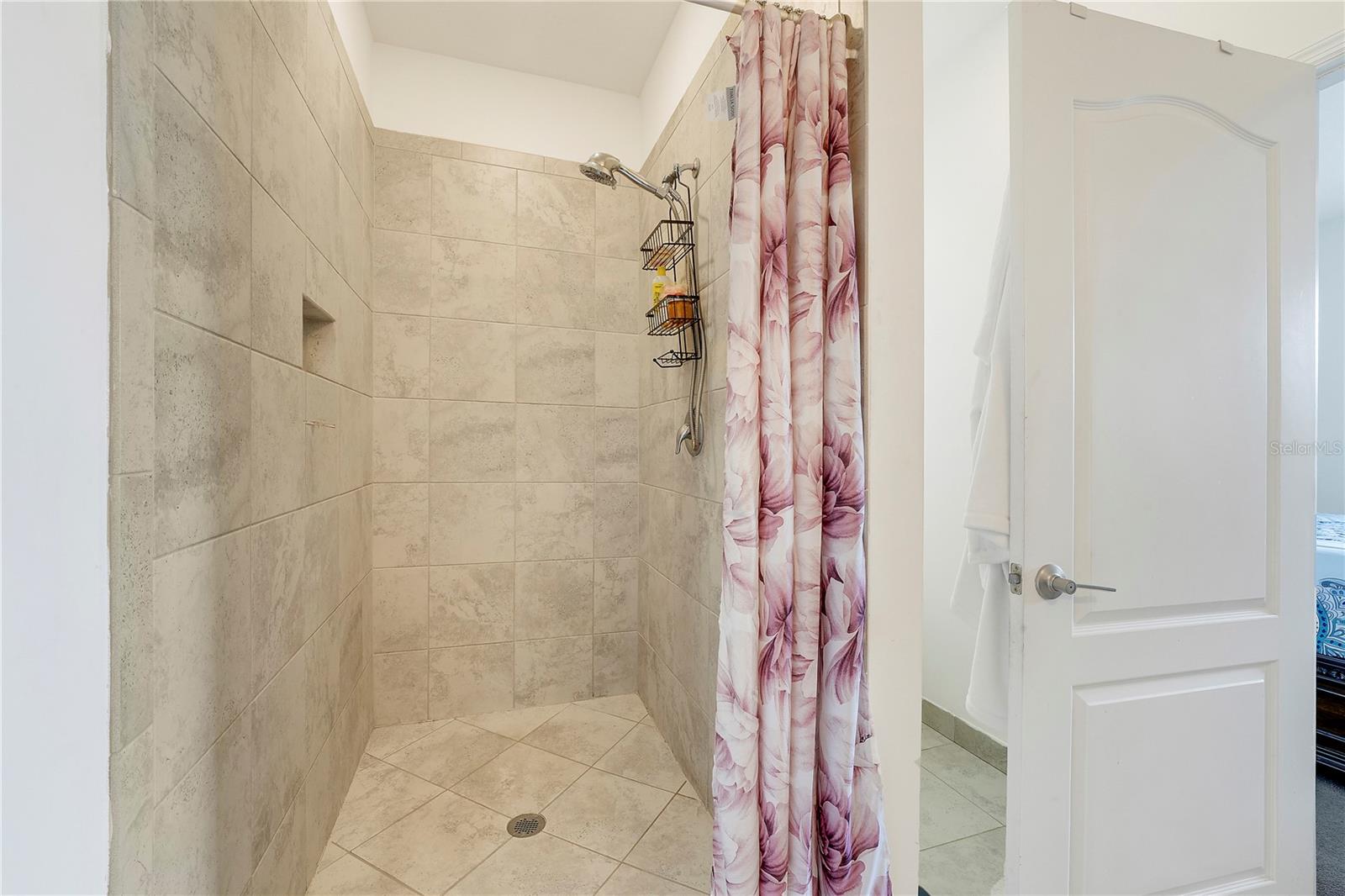 Image 19 of 50 For 12875 Anthorne Lane