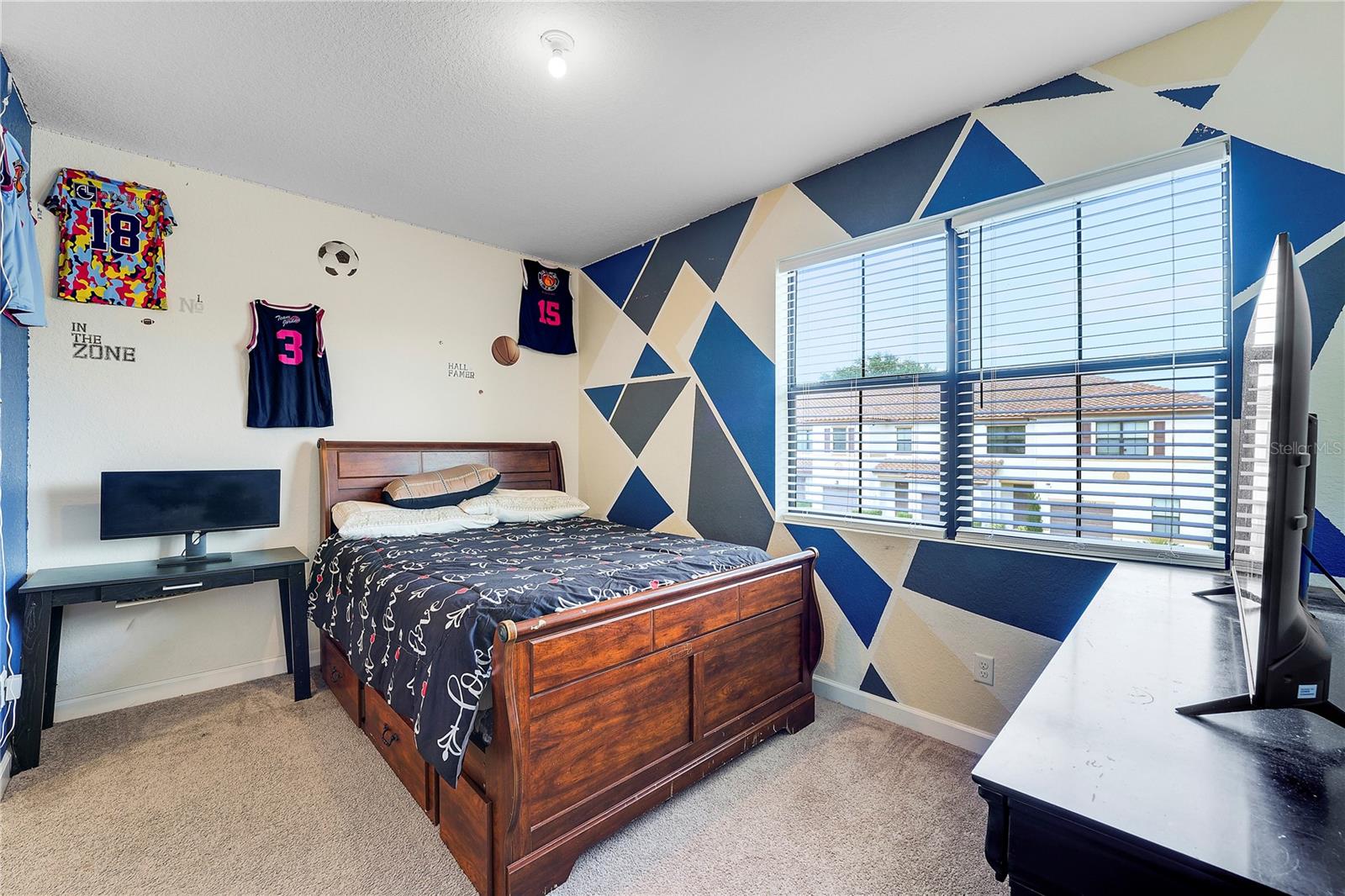 Image 22 of 50 For 12875 Anthorne Lane