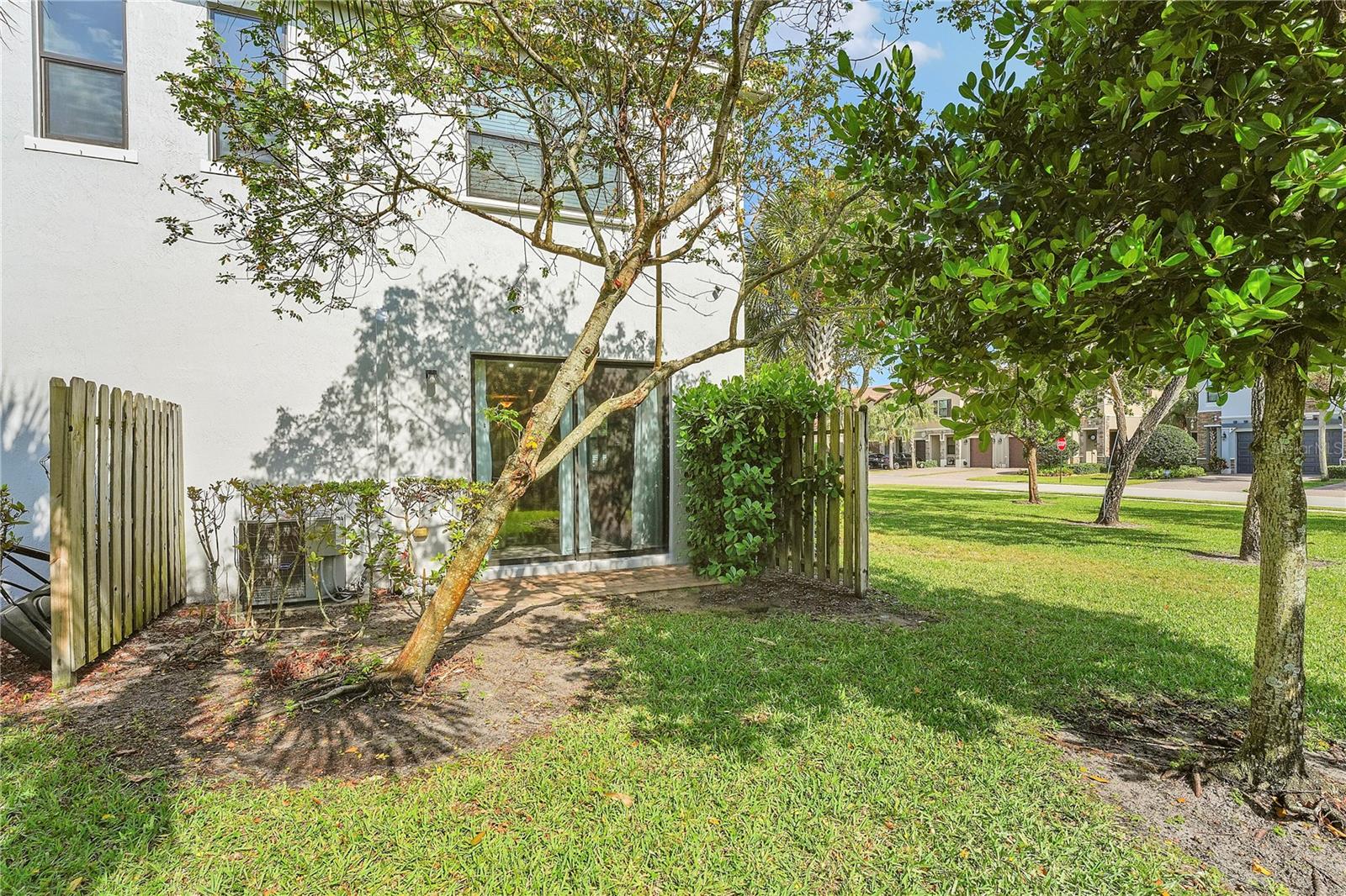 Image 29 of 50 For 12875 Anthorne Lane