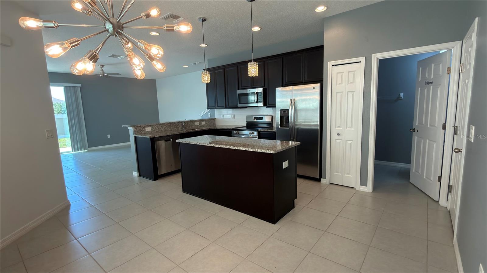 Image 3 of 20 For 2480 Sedge Grass Way