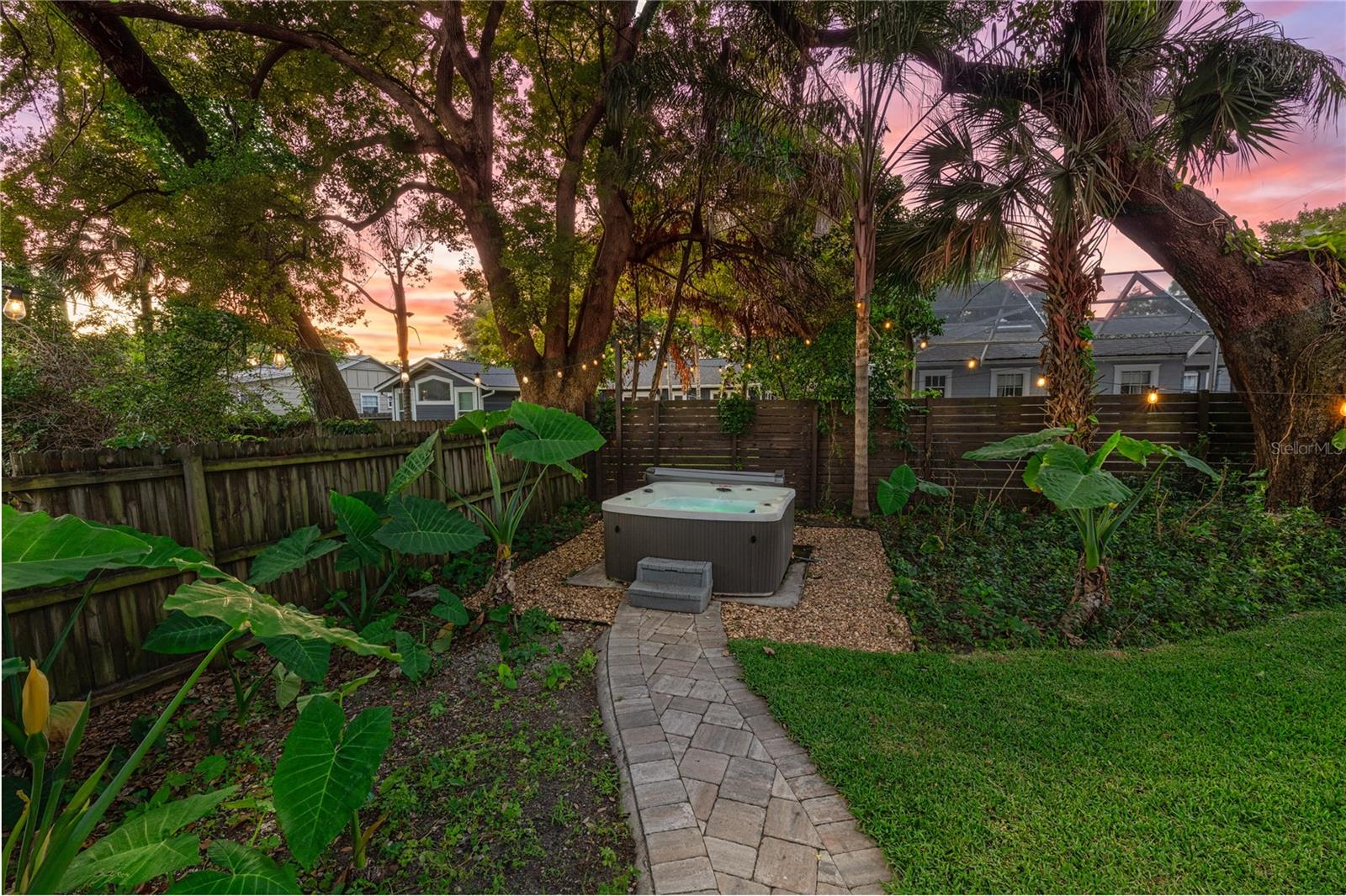 Image 10 of 32 For 821 Briercliff Drive