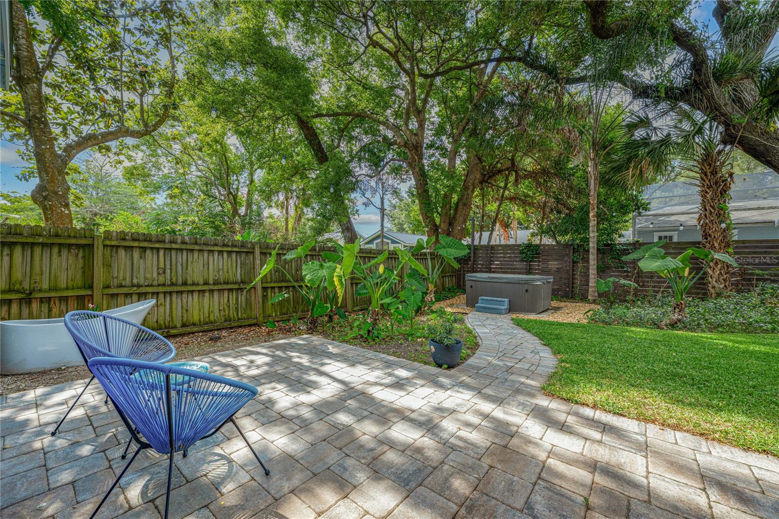 Image 9 of 32 For 821 Briercliff Drive