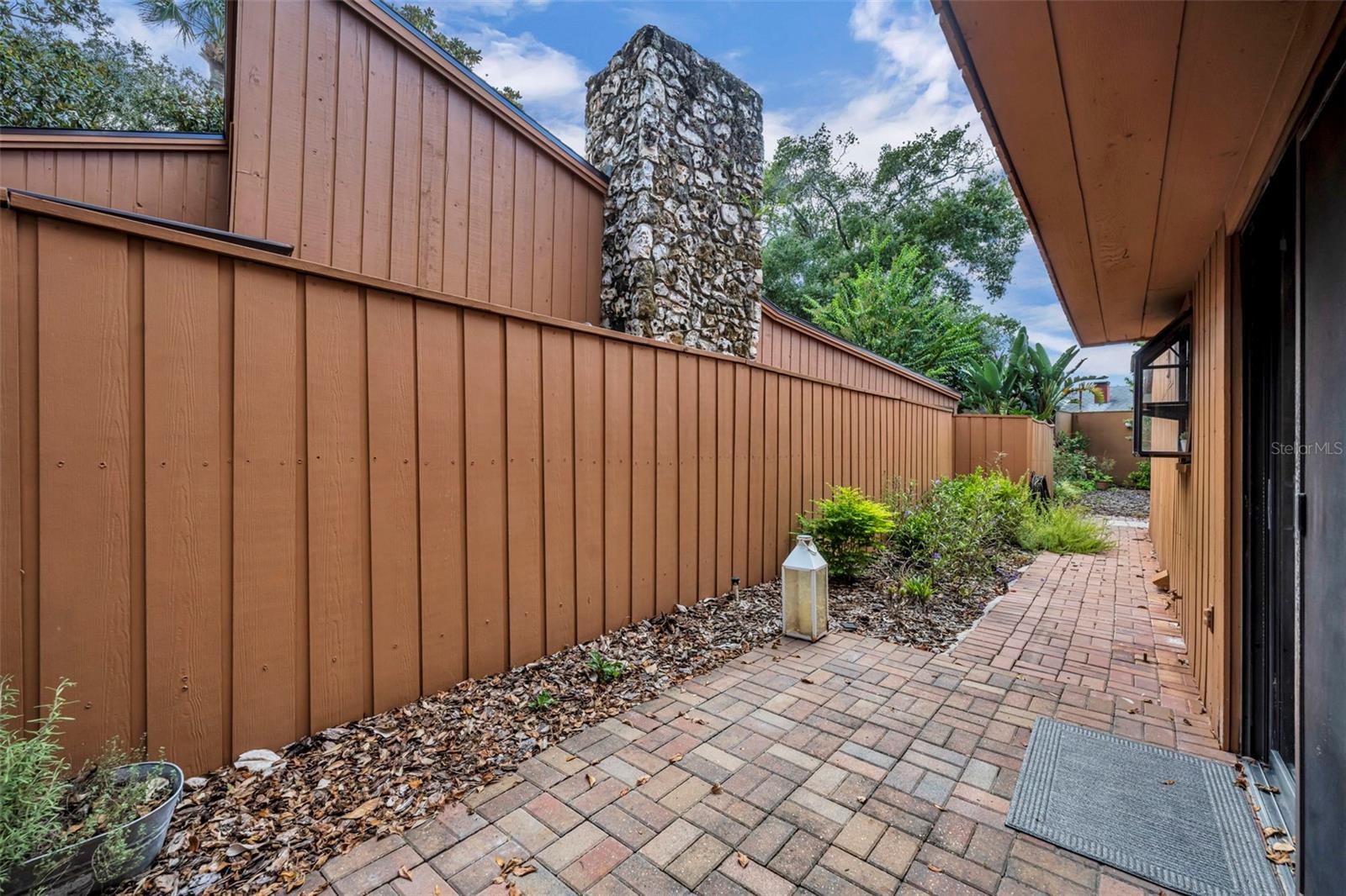 Image 34 of 45 For 104 Oaks Court