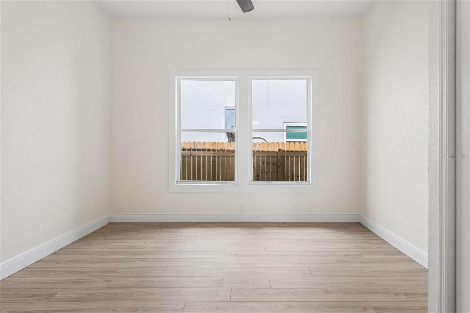 Image 12 of 25 For 2226 10th Avenue