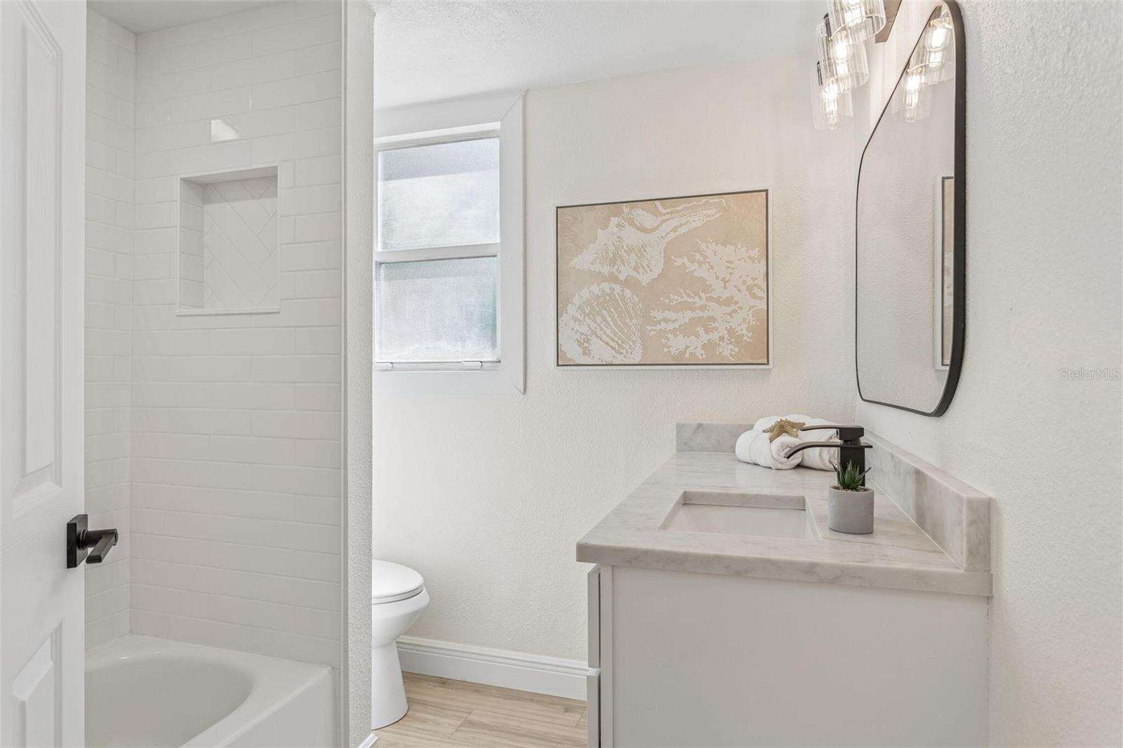 Image 13 of 25 For 2226 10th Avenue
