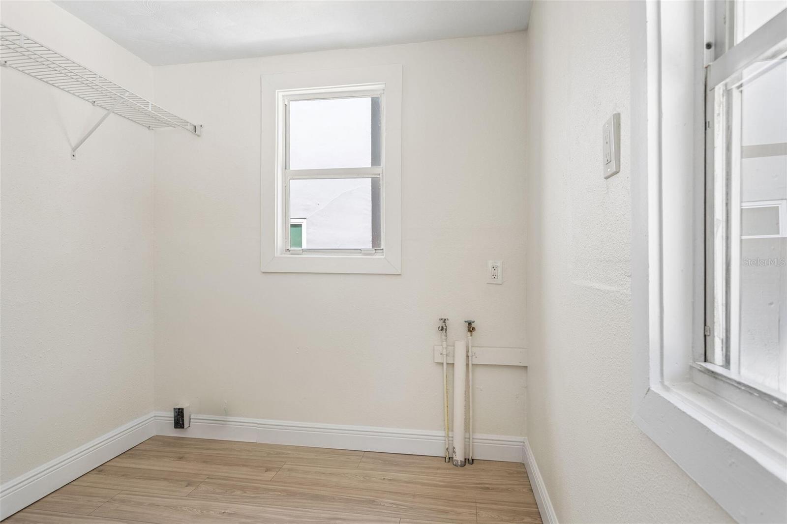 Image 21 of 25 For 2226 10th Avenue