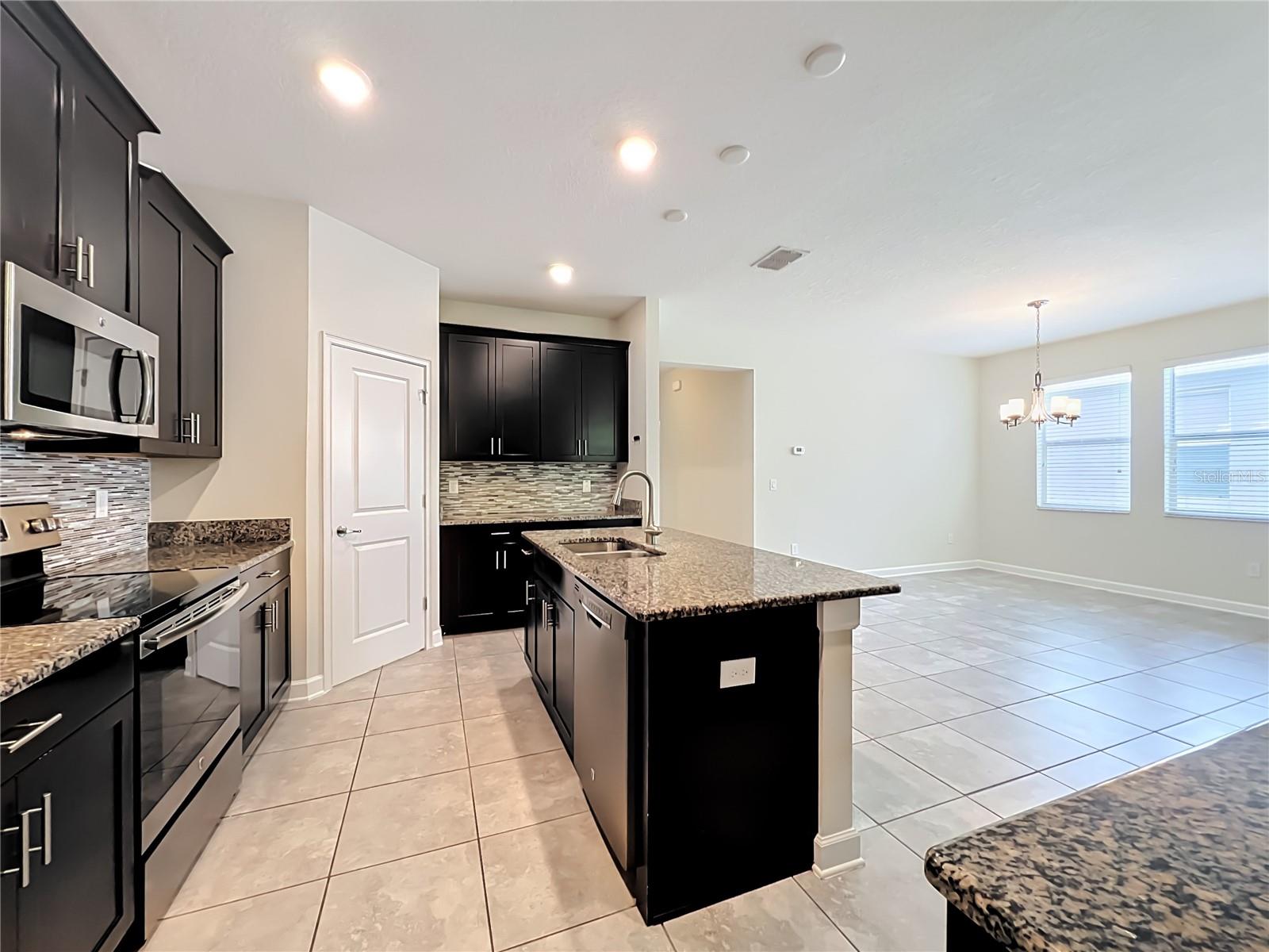 Image 15 of 73 For 10066 Lovegrass Lane