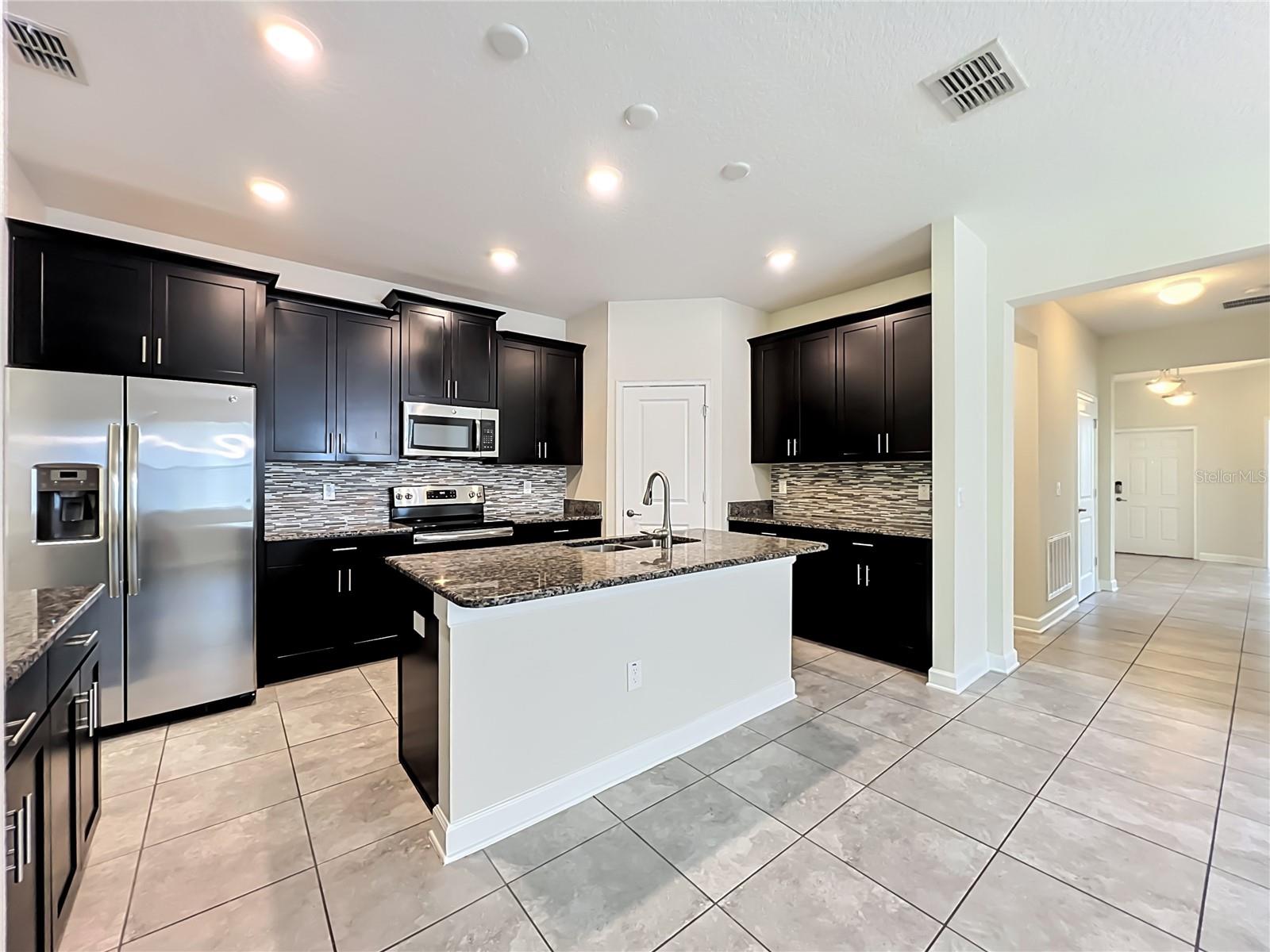Image 19 of 73 For 10066 Lovegrass Lane