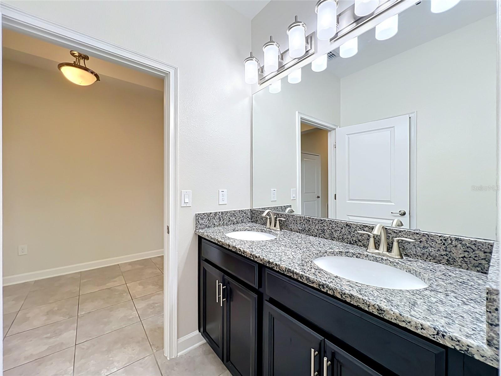 Image 41 of 73 For 10066 Lovegrass Lane