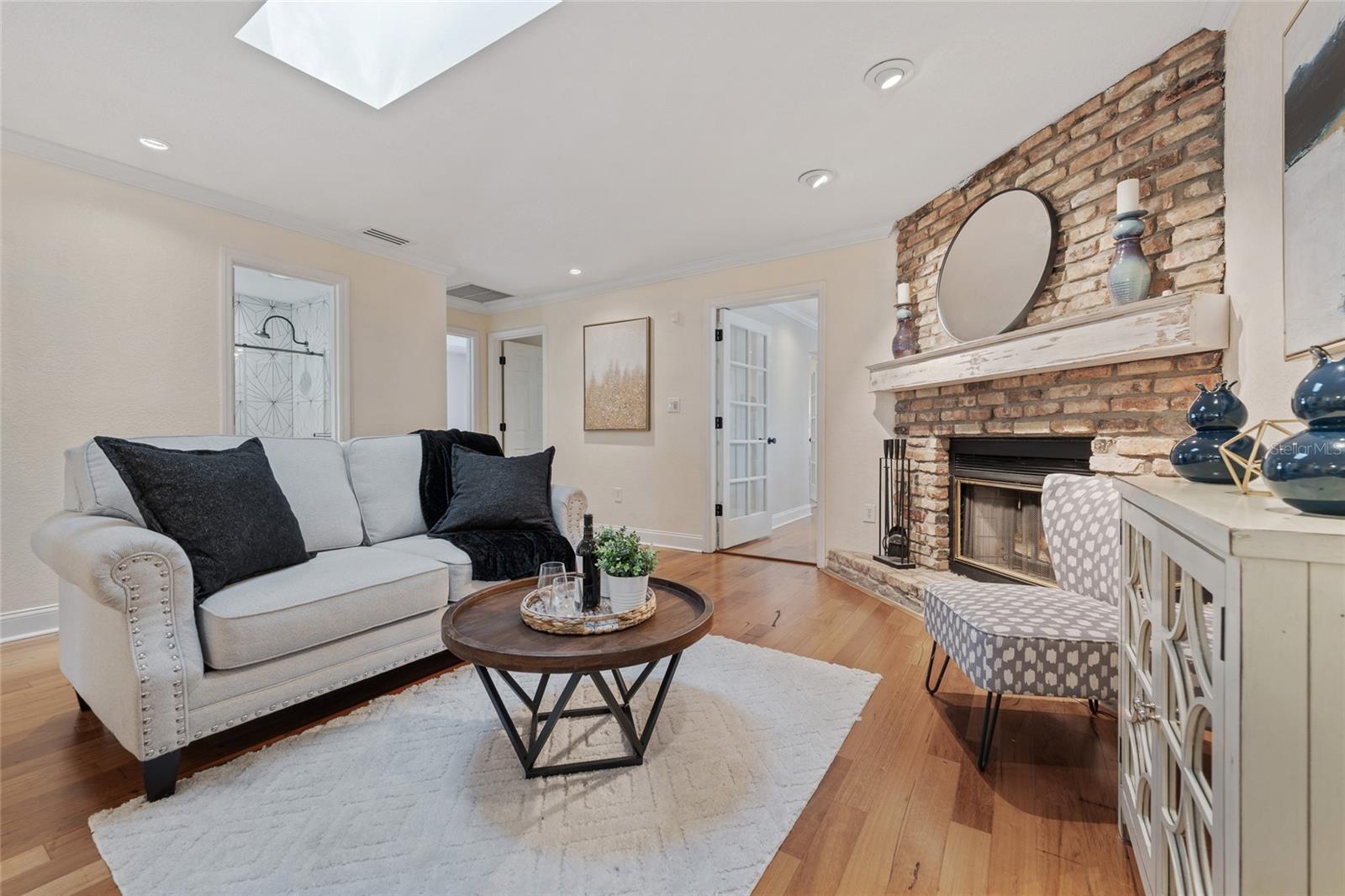 Image 12 of 31 For 601 Harvard Street