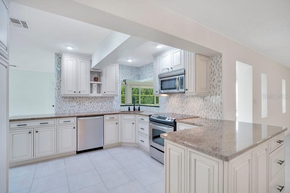 Image 10 of 46 For 3108 Troy Drive