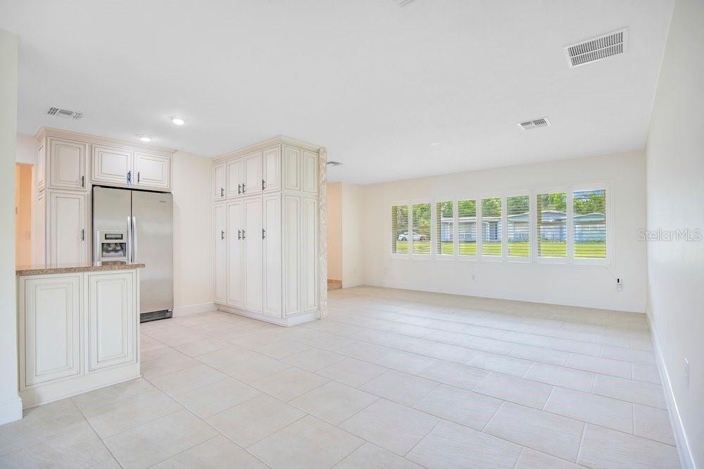 Image 5 of 46 For 3108 Troy Drive