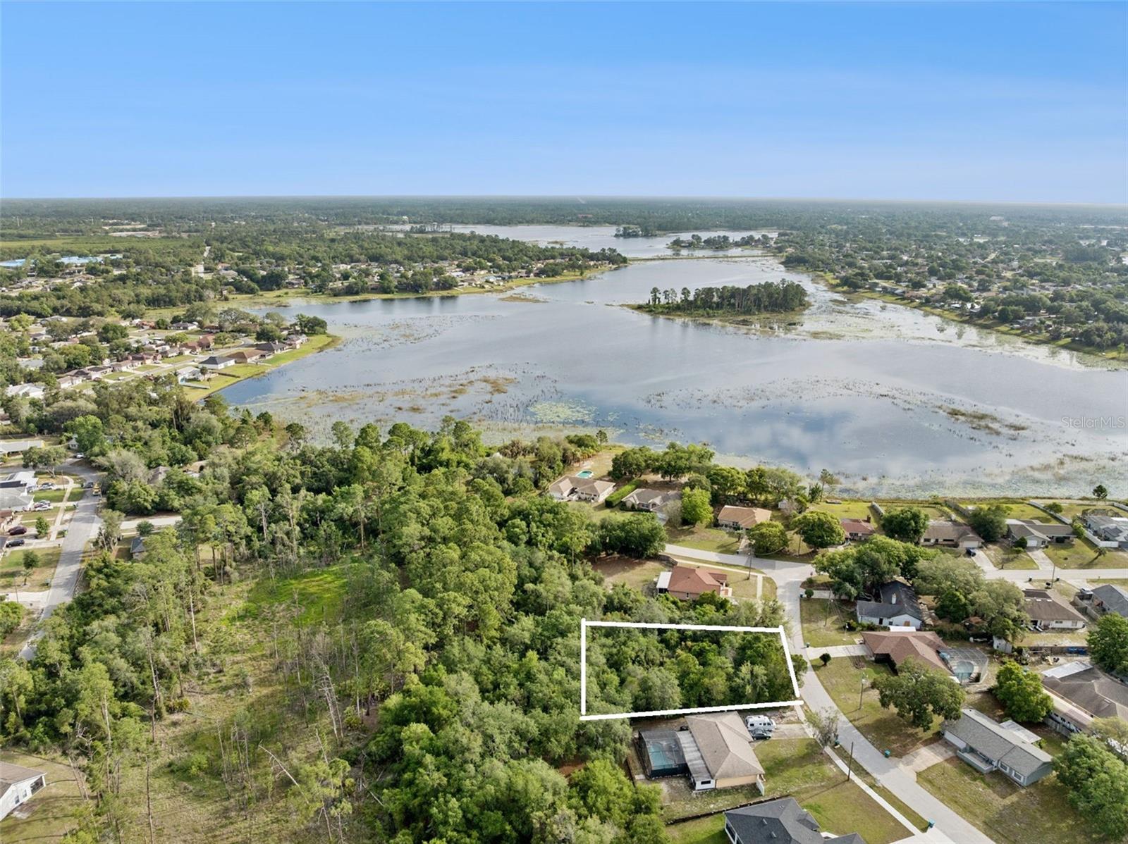 Image 8 of 9 For 1672 Gregory Drive