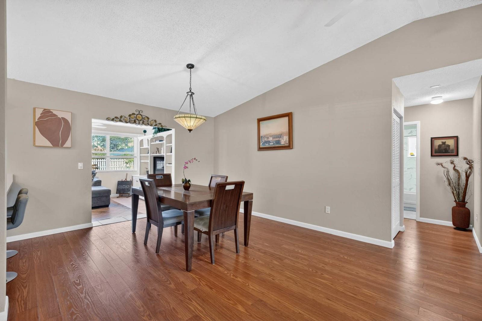 Image 14 of 39 For 46 Wood Cedar Drive