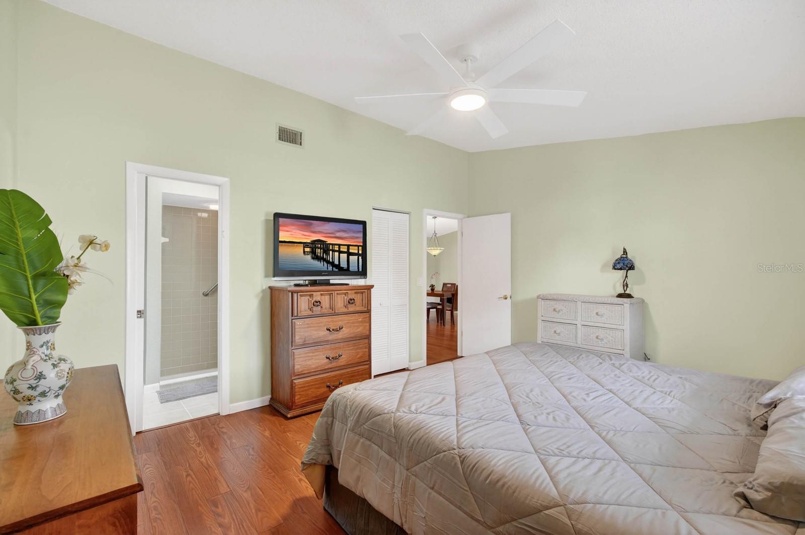 Image 22 of 39 For 46 Wood Cedar Drive