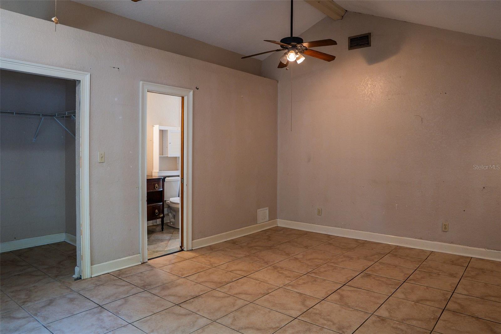 Image 21 of 43 For 721 Seminole Avenue