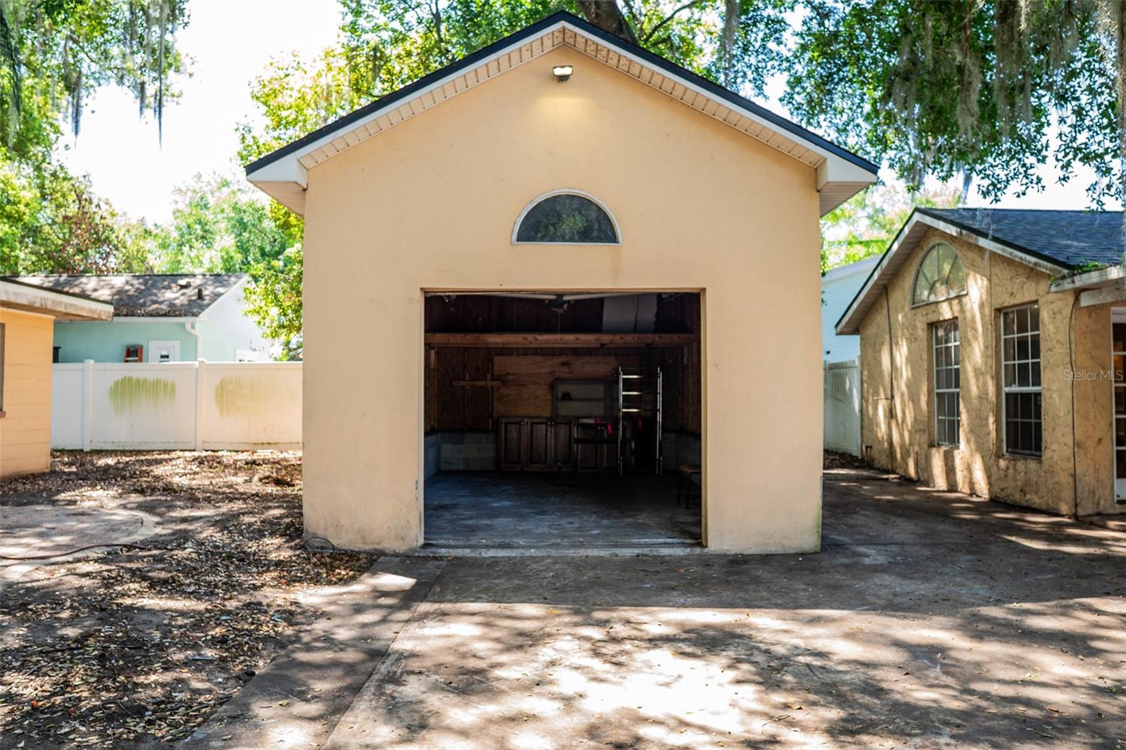 Image 27 of 43 For 721 Seminole Avenue