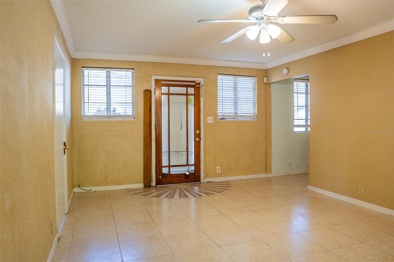 Image 34 of 43 For 721 Seminole Avenue