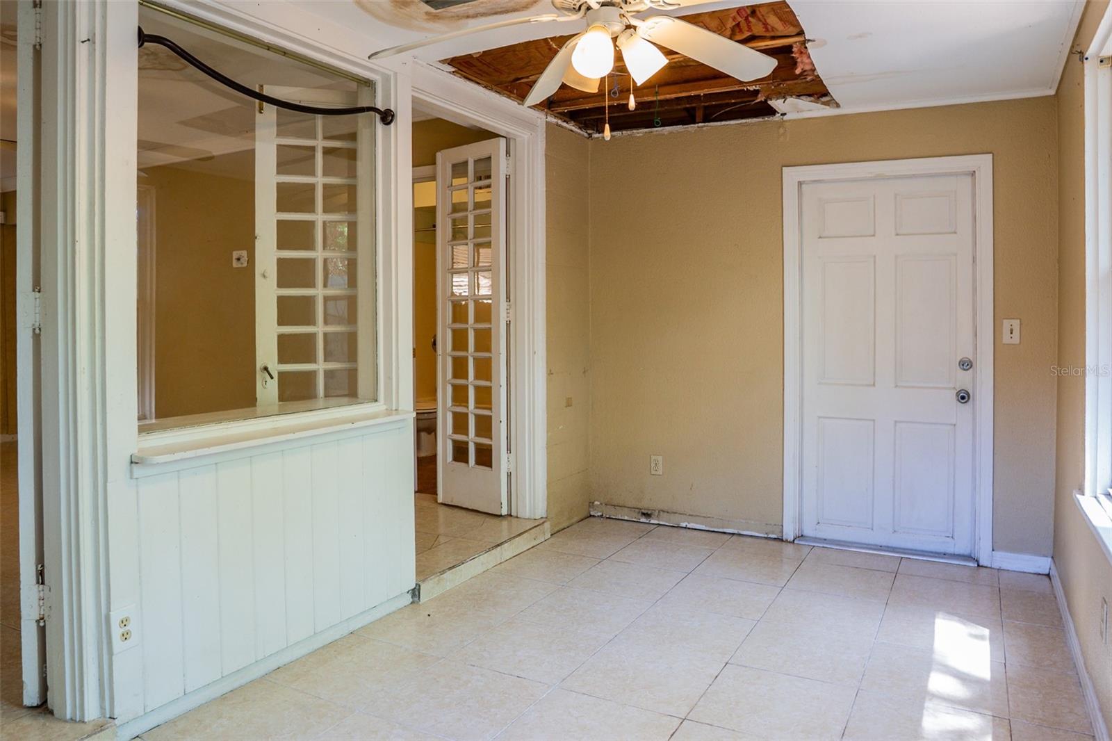 Image 38 of 43 For 721 Seminole Avenue