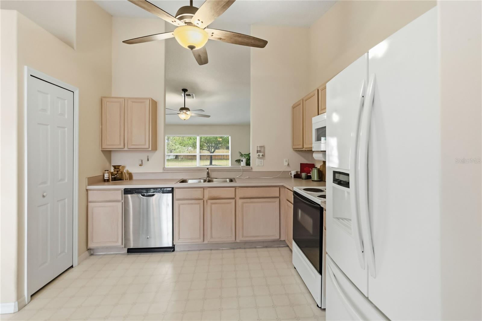 Image 15 of 37 For 4306 Pebblestone Court