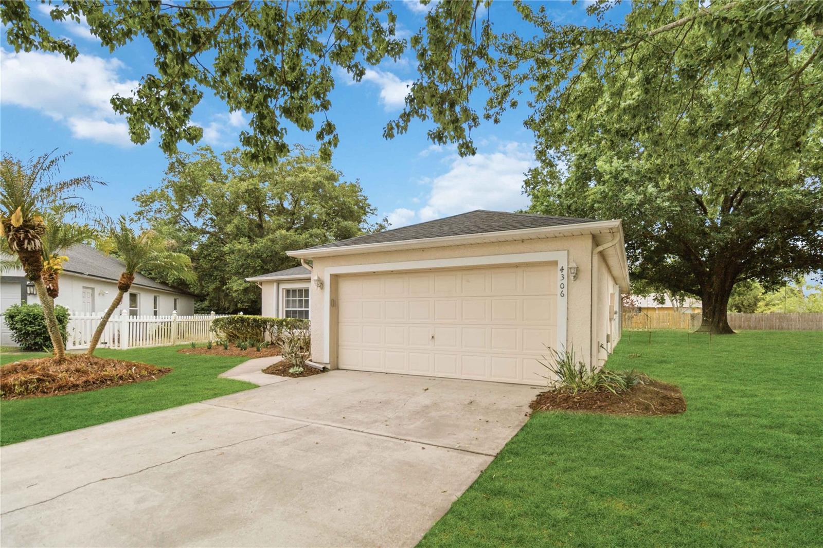 Image 5 of 37 For 4306 Pebblestone Court