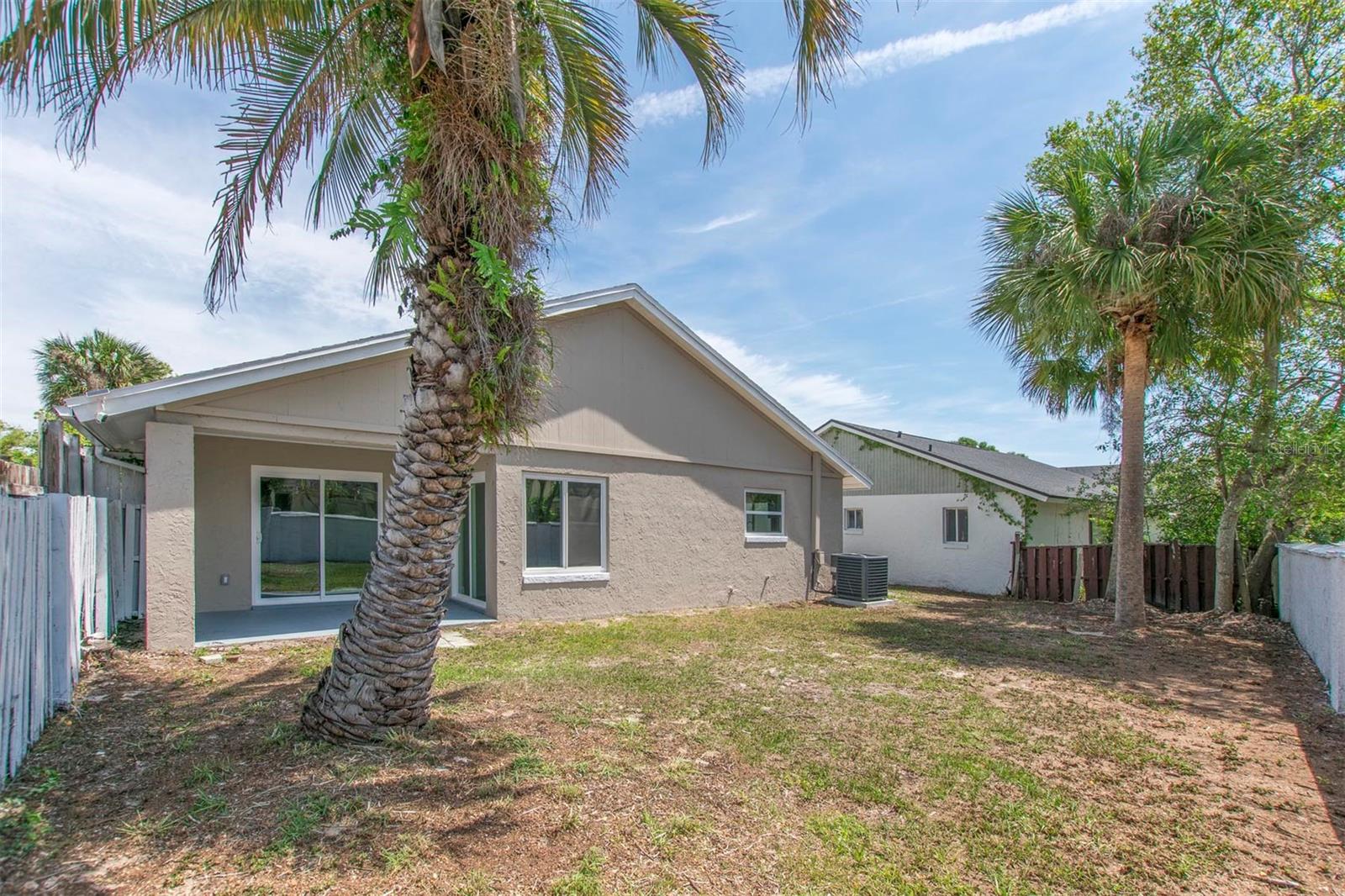 Image 6 of 50 For 634 Stanhope Drive