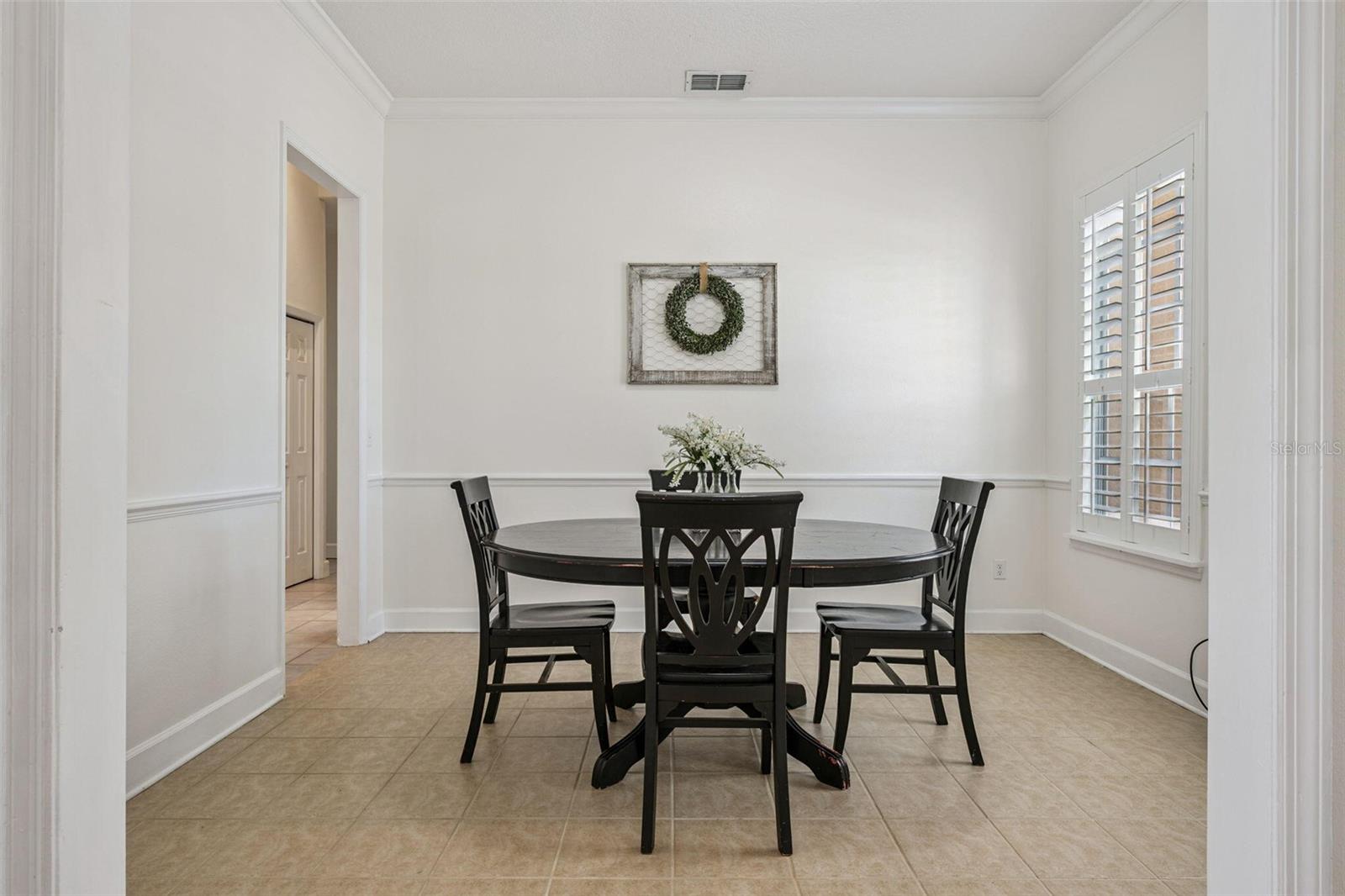 Image 7 of 35 For 8072 Canyon Lake Circle