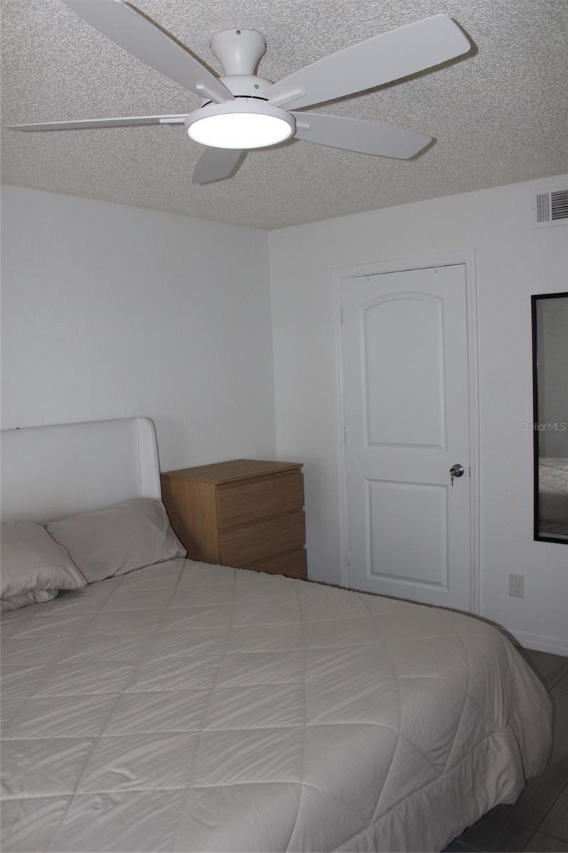 Listing photo id 16 for 11508 Westwood Boulevard 315